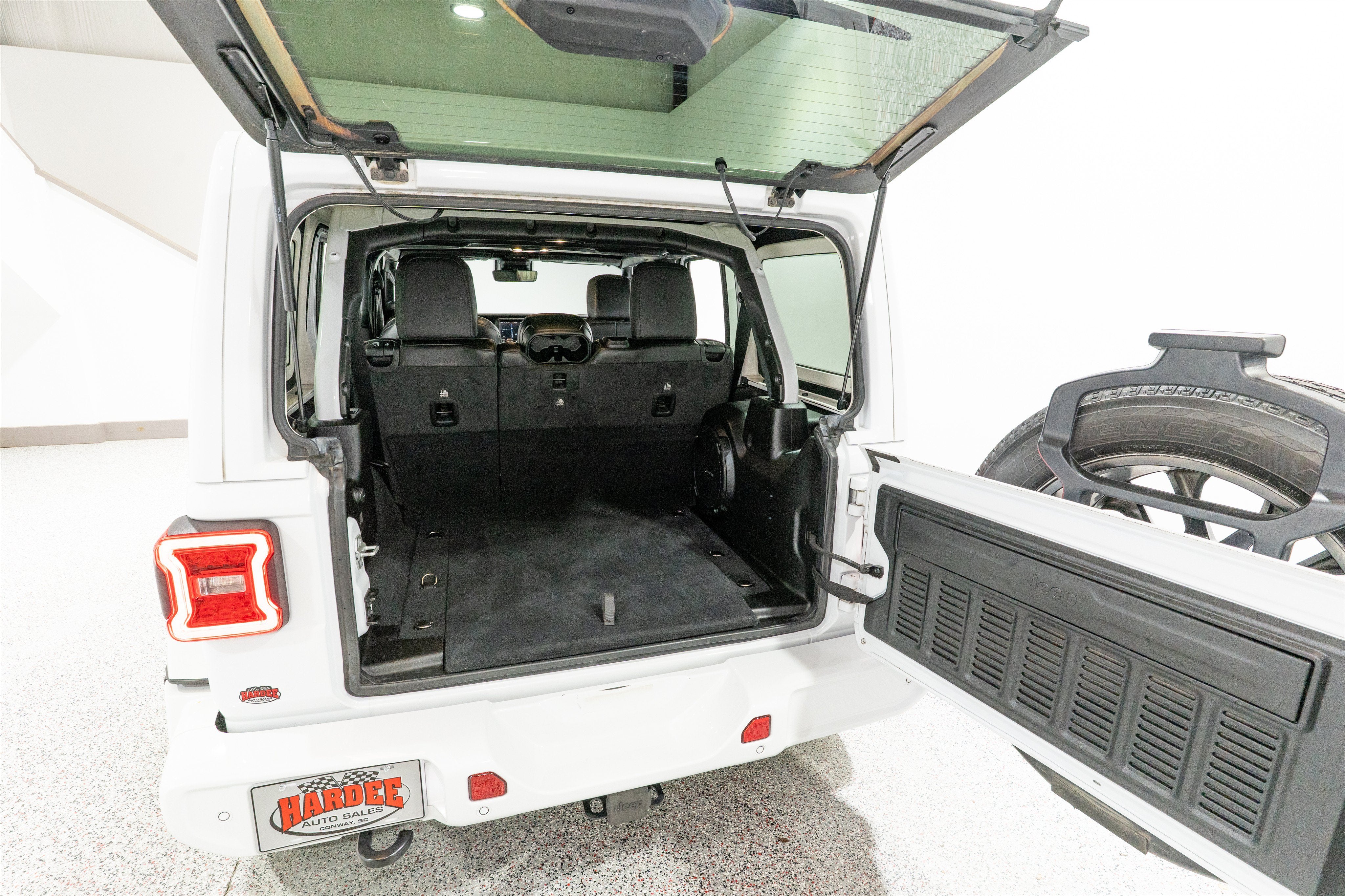 2020 Jeep Wrangler Unlimited Sahara High Altitude