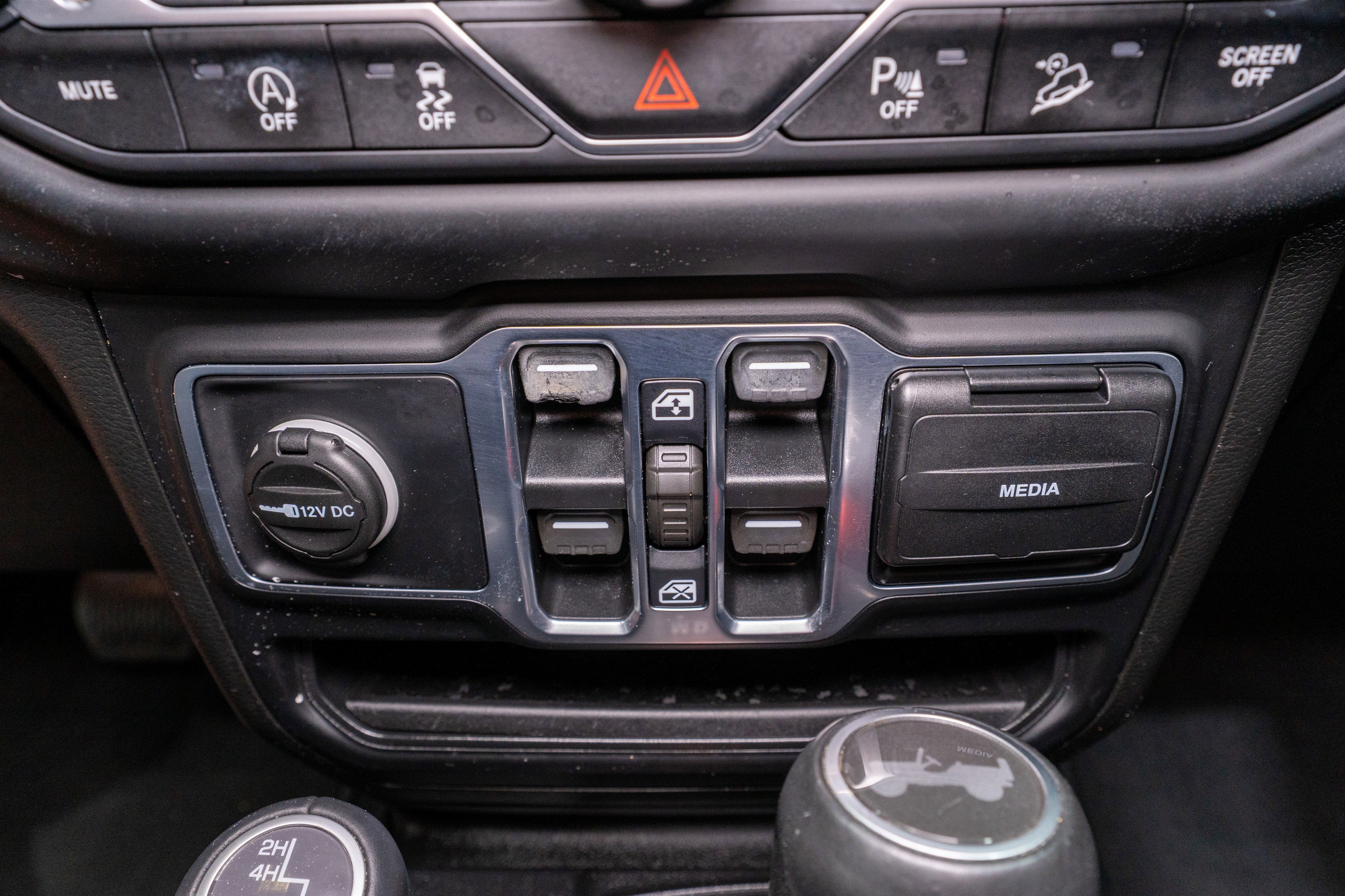 2020 Jeep Wrangler Unlimited Sahara Altitude