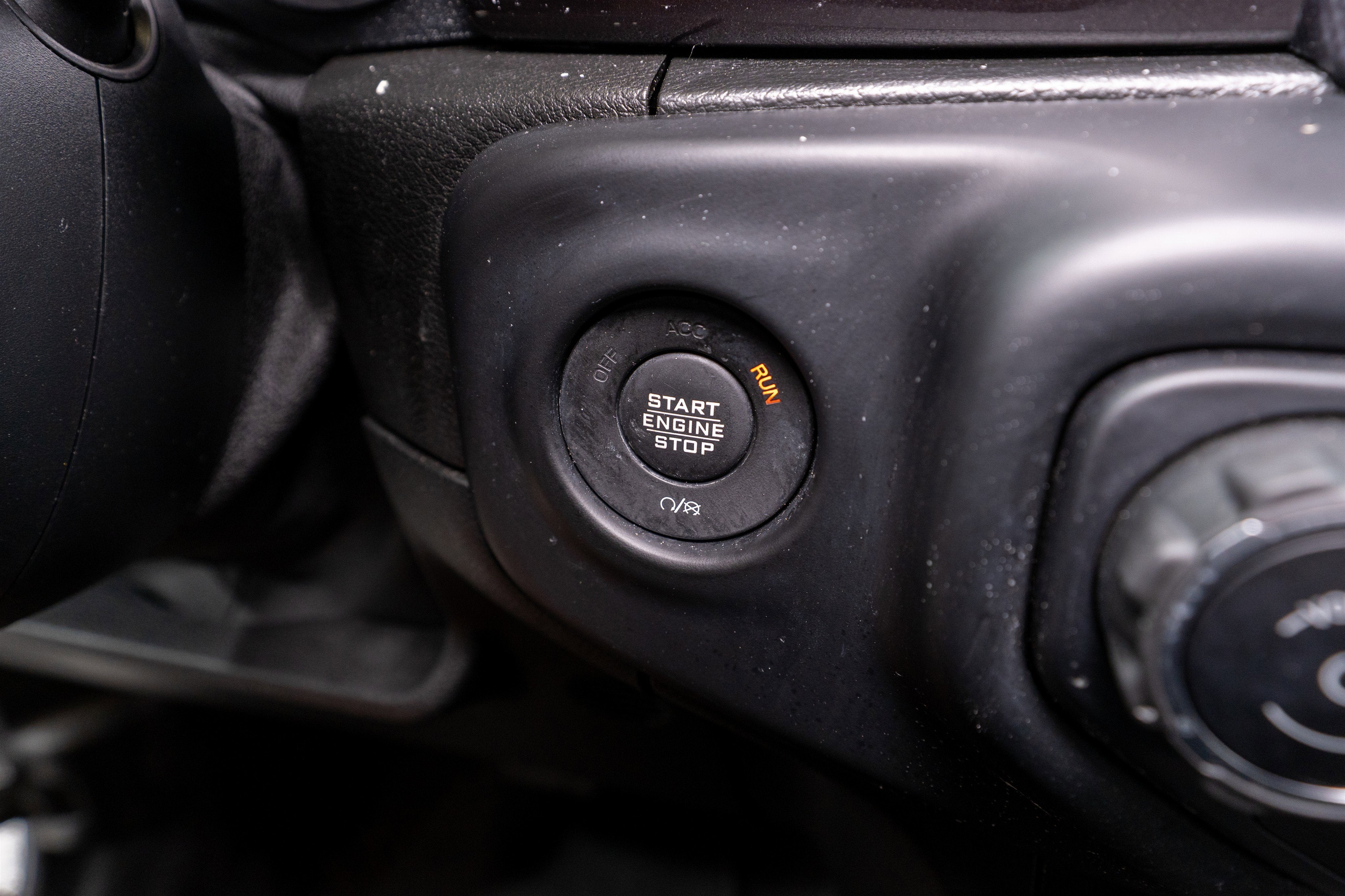 2020 Jeep Wrangler Unlimited Sahara Altitude