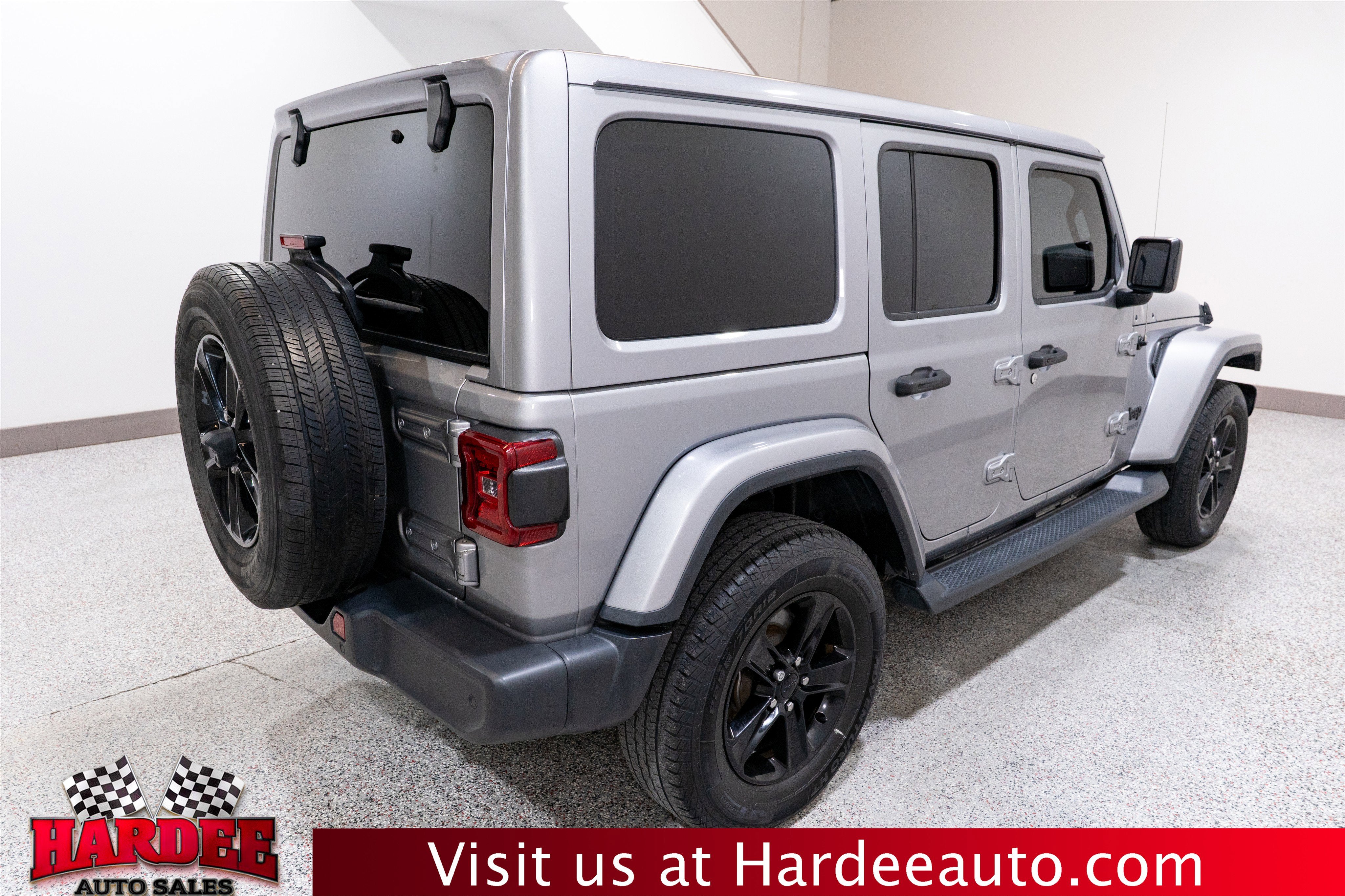2020 Jeep Wrangler Unlimited Sahara Altitude