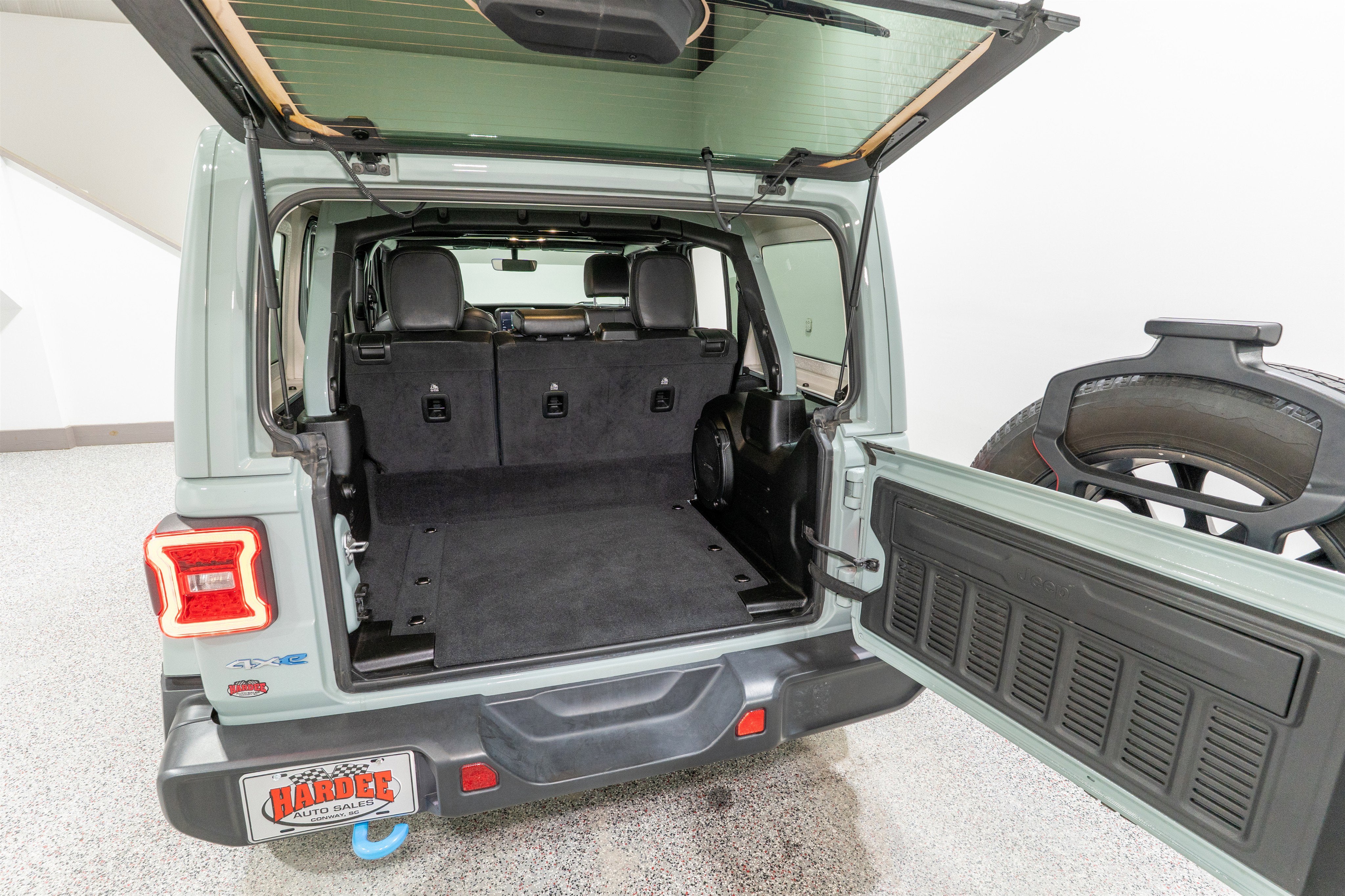 2023 Jeep Wrangler 4xe Sahara