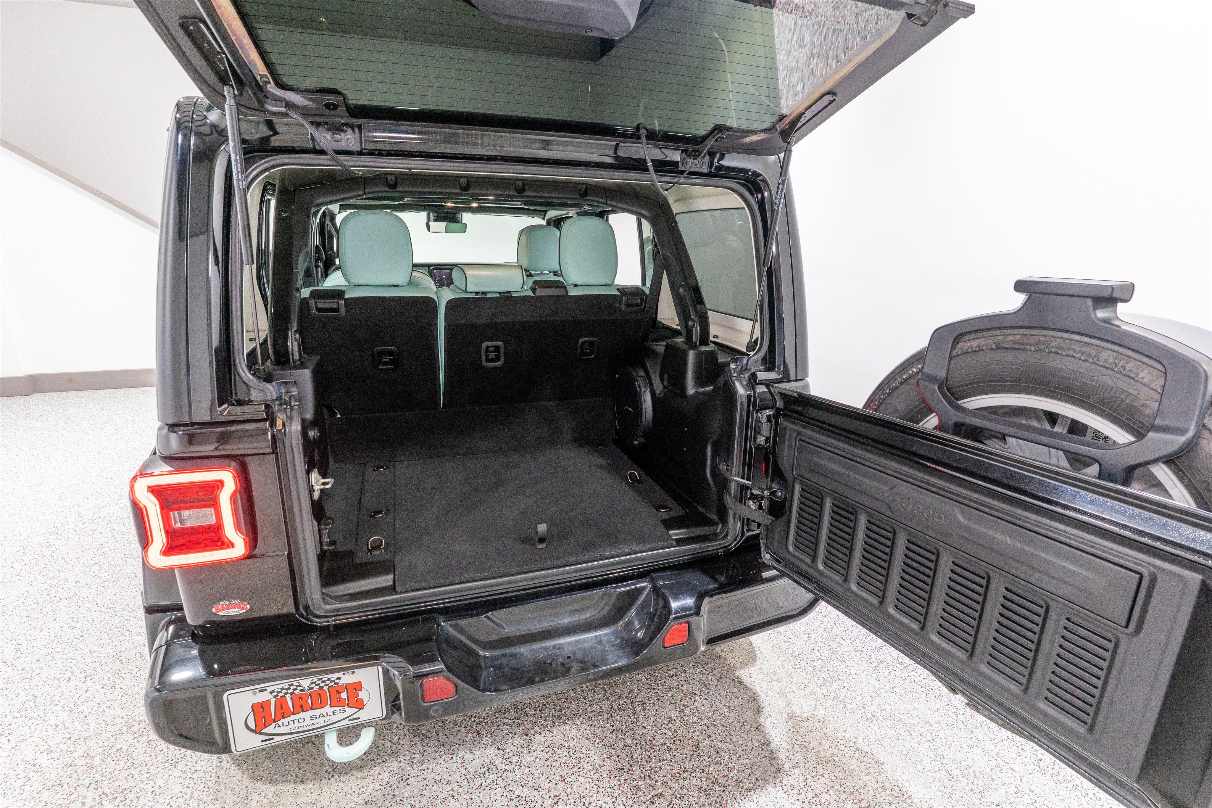 2022 Jeep Wrangler 4xe Unlimited Sahara High Altitude