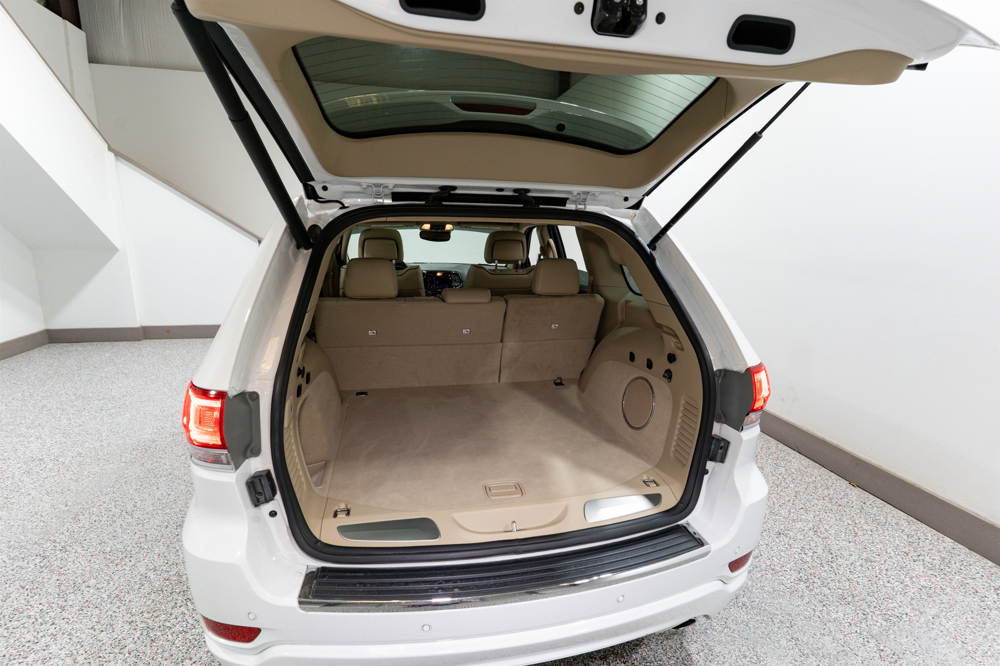 2020 Jeep Grand Cherokee Overland