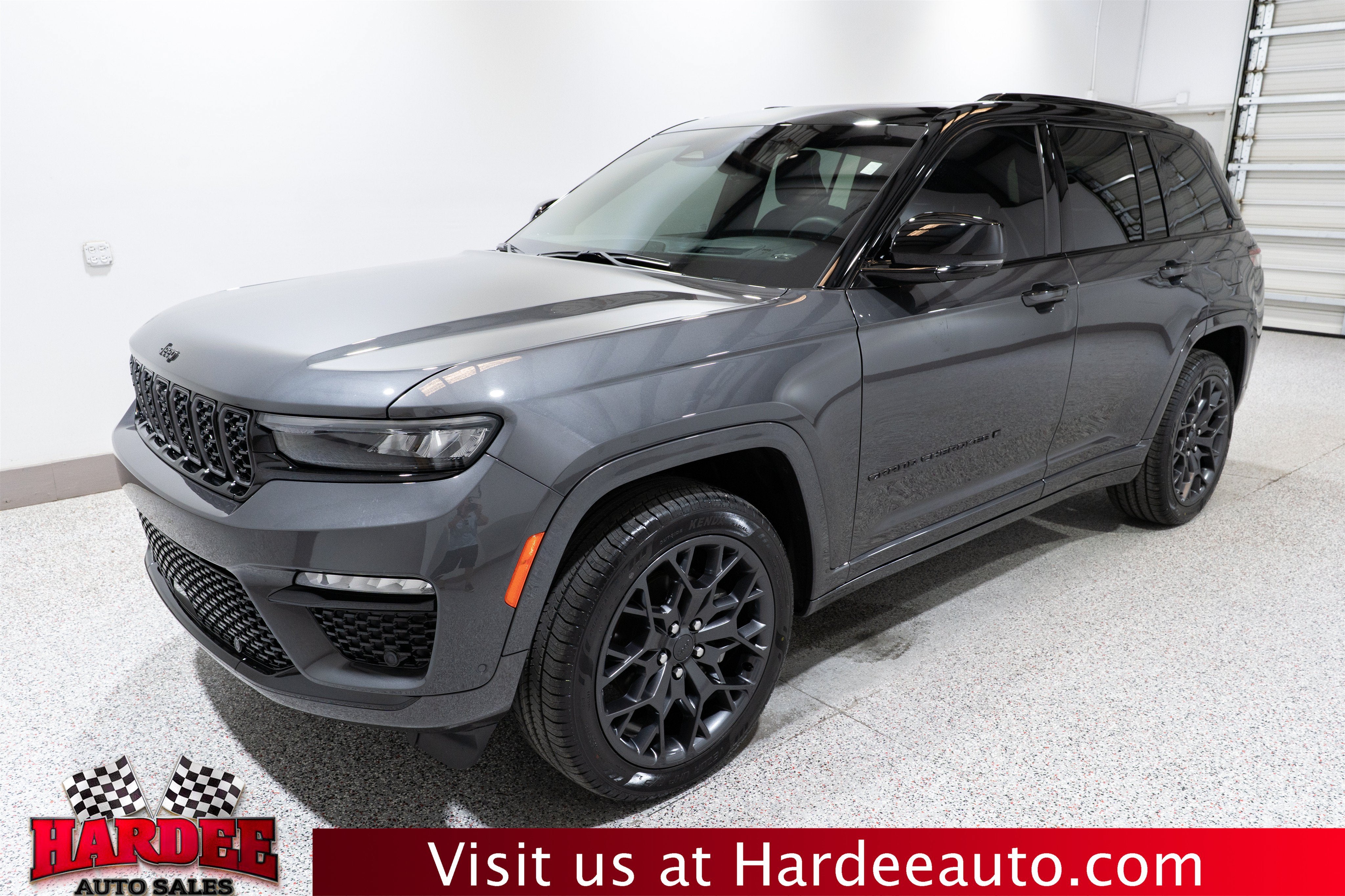 2025 Jeep Grand Cherokee Summit