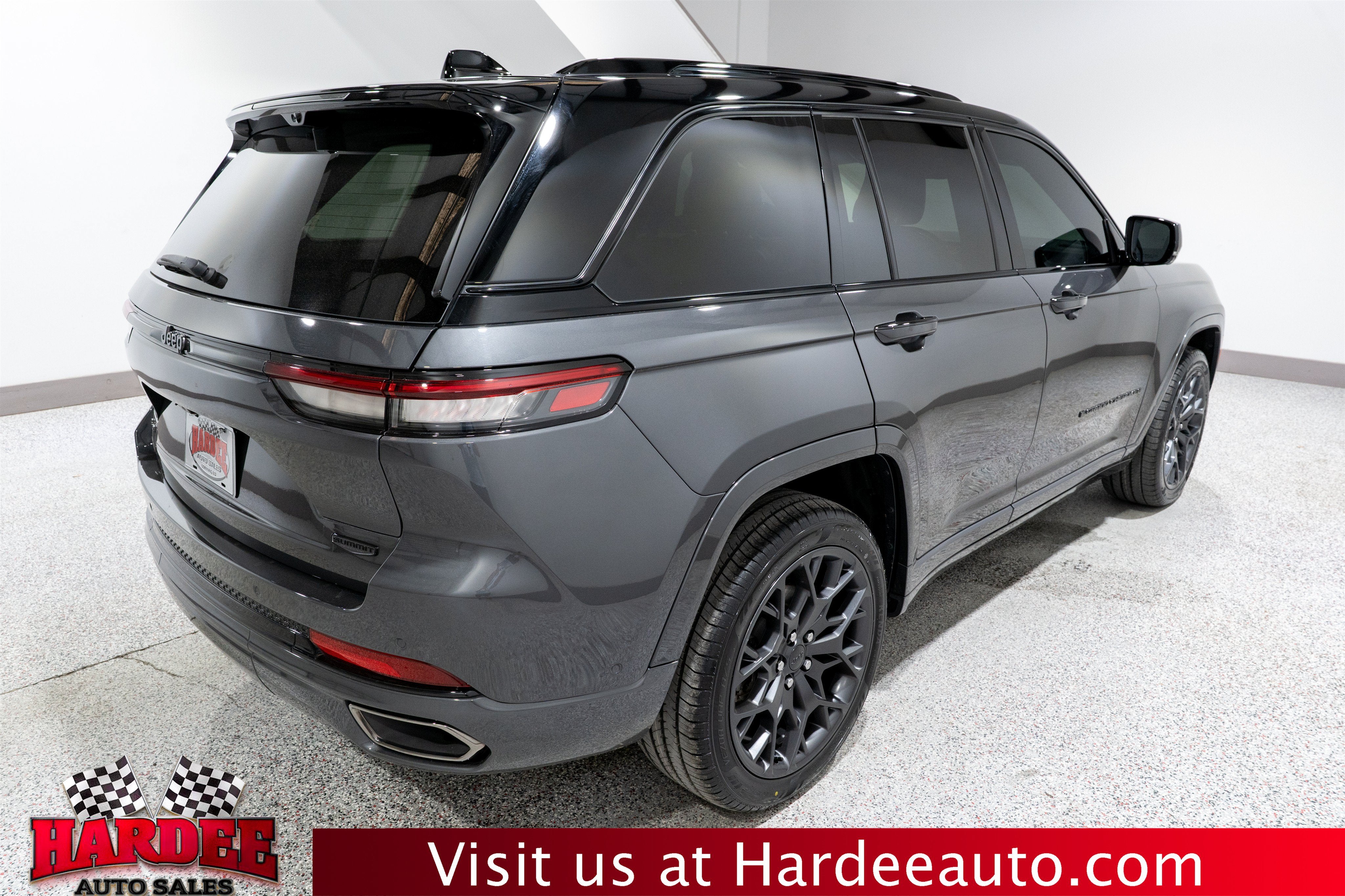 2025 Jeep Grand Cherokee Summit