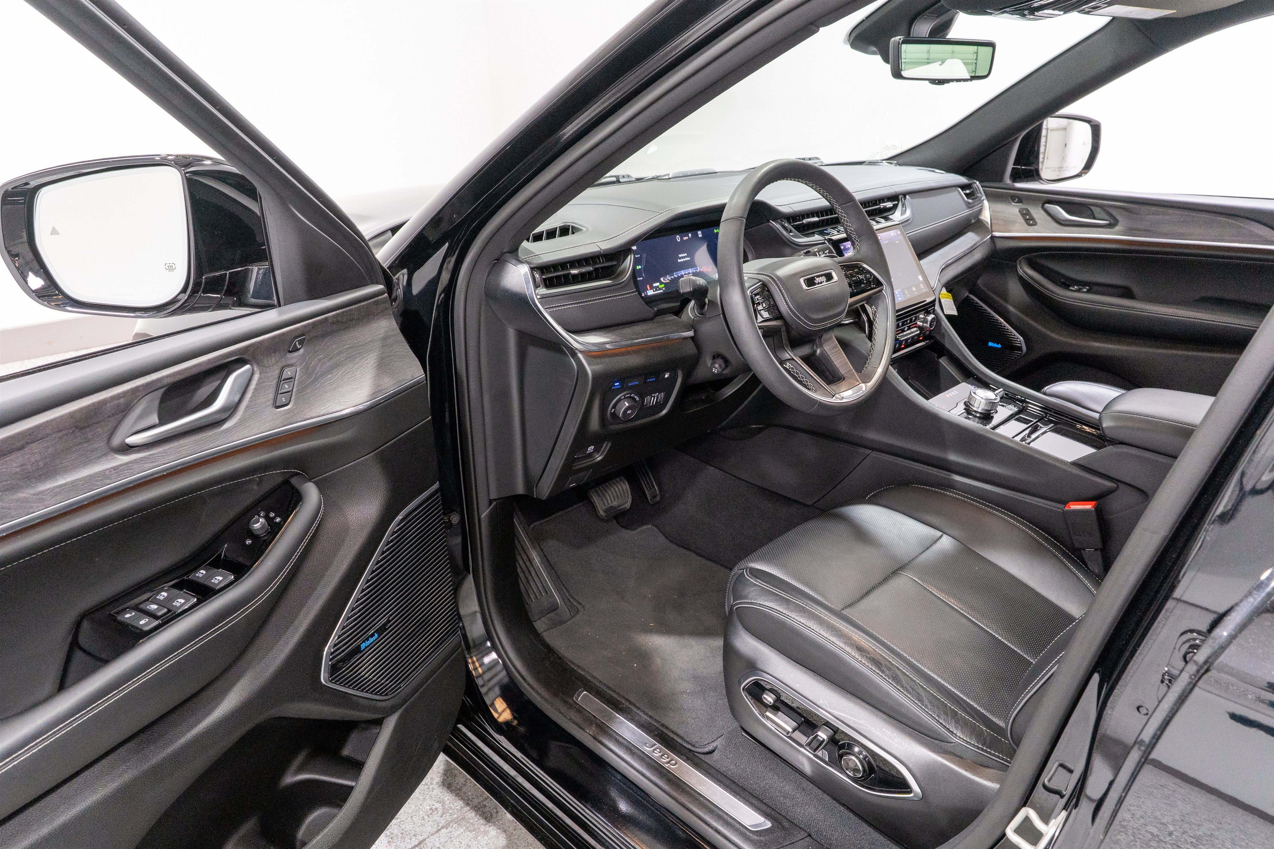 2023 Jeep Grand Cherokee 4xe Overland