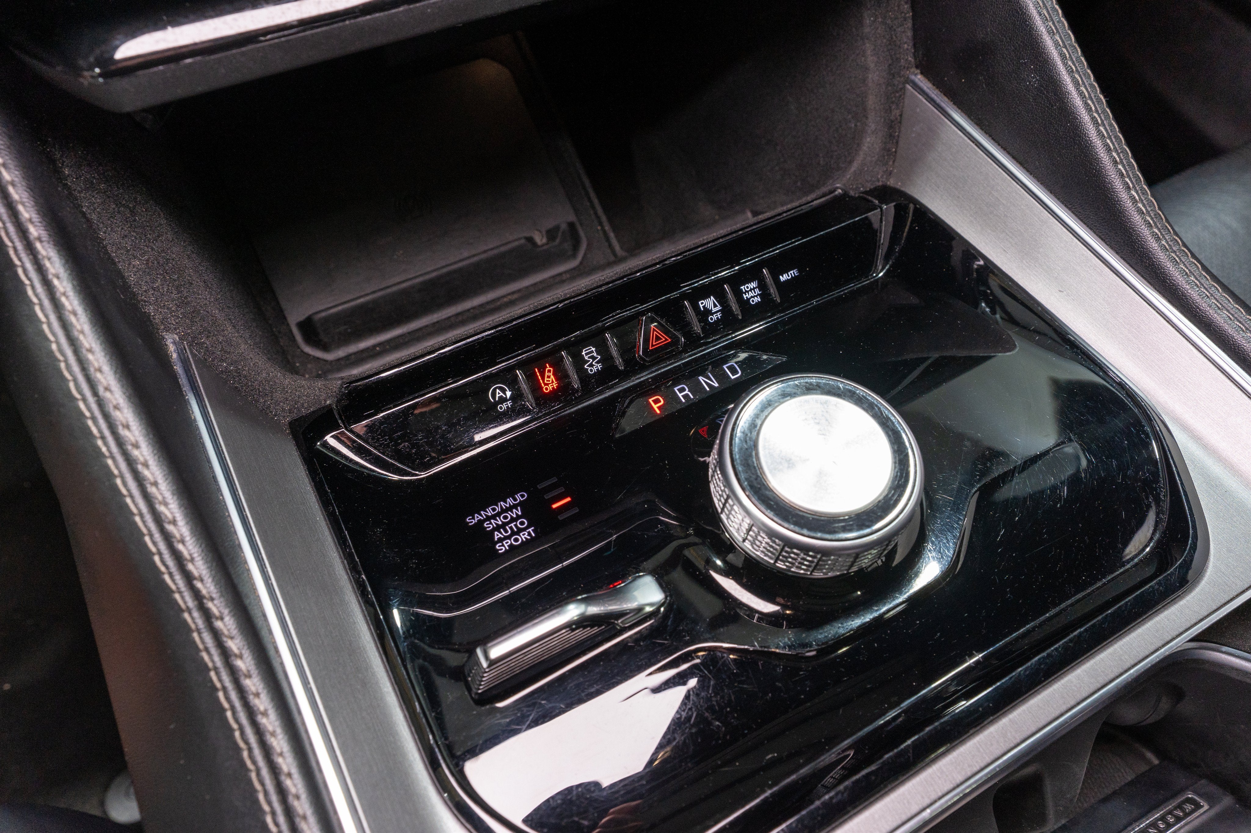 2024 Jeep Wagoneer Series II Carbide