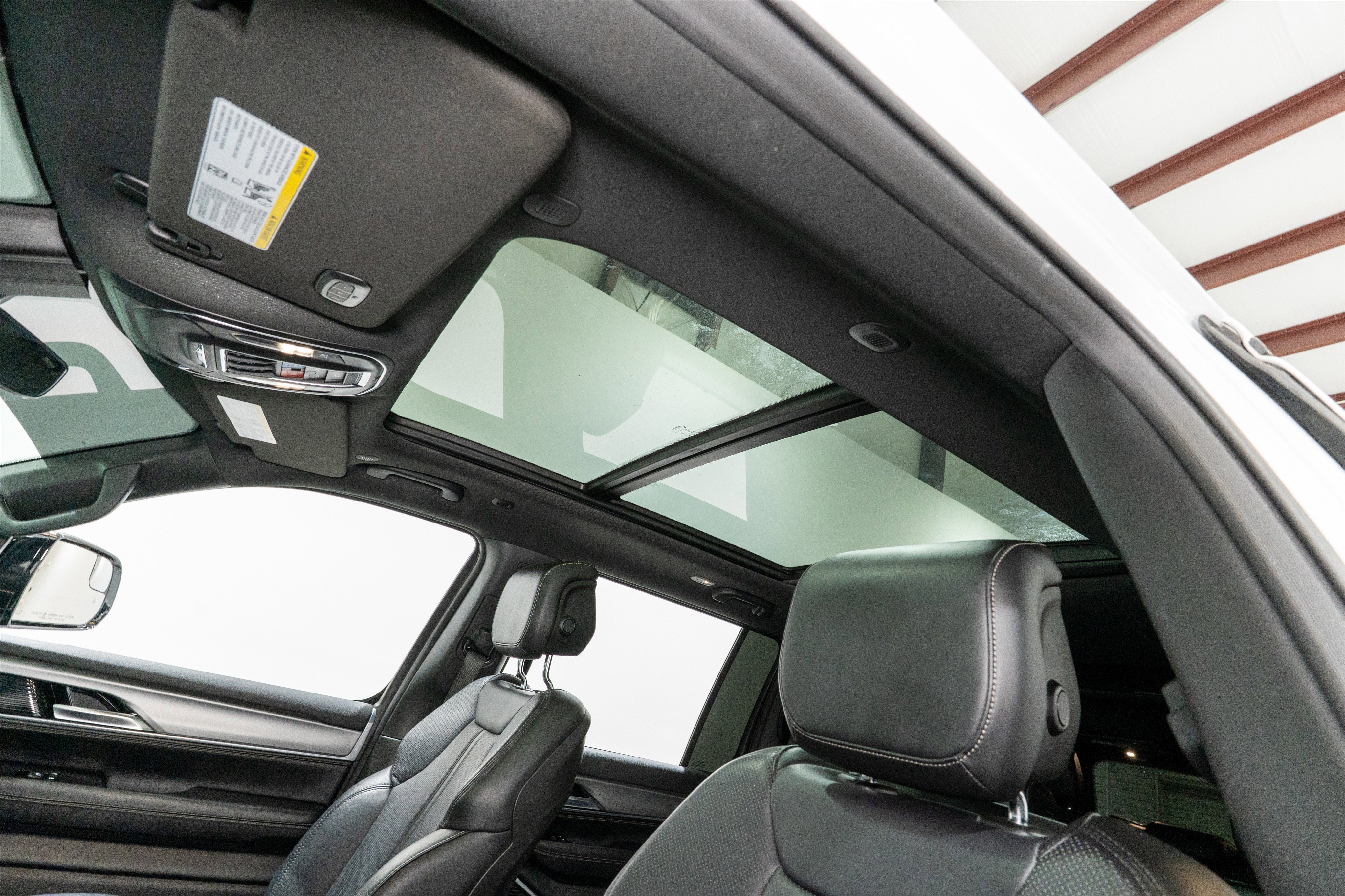 2024 Jeep Wagoneer Series II Carbide