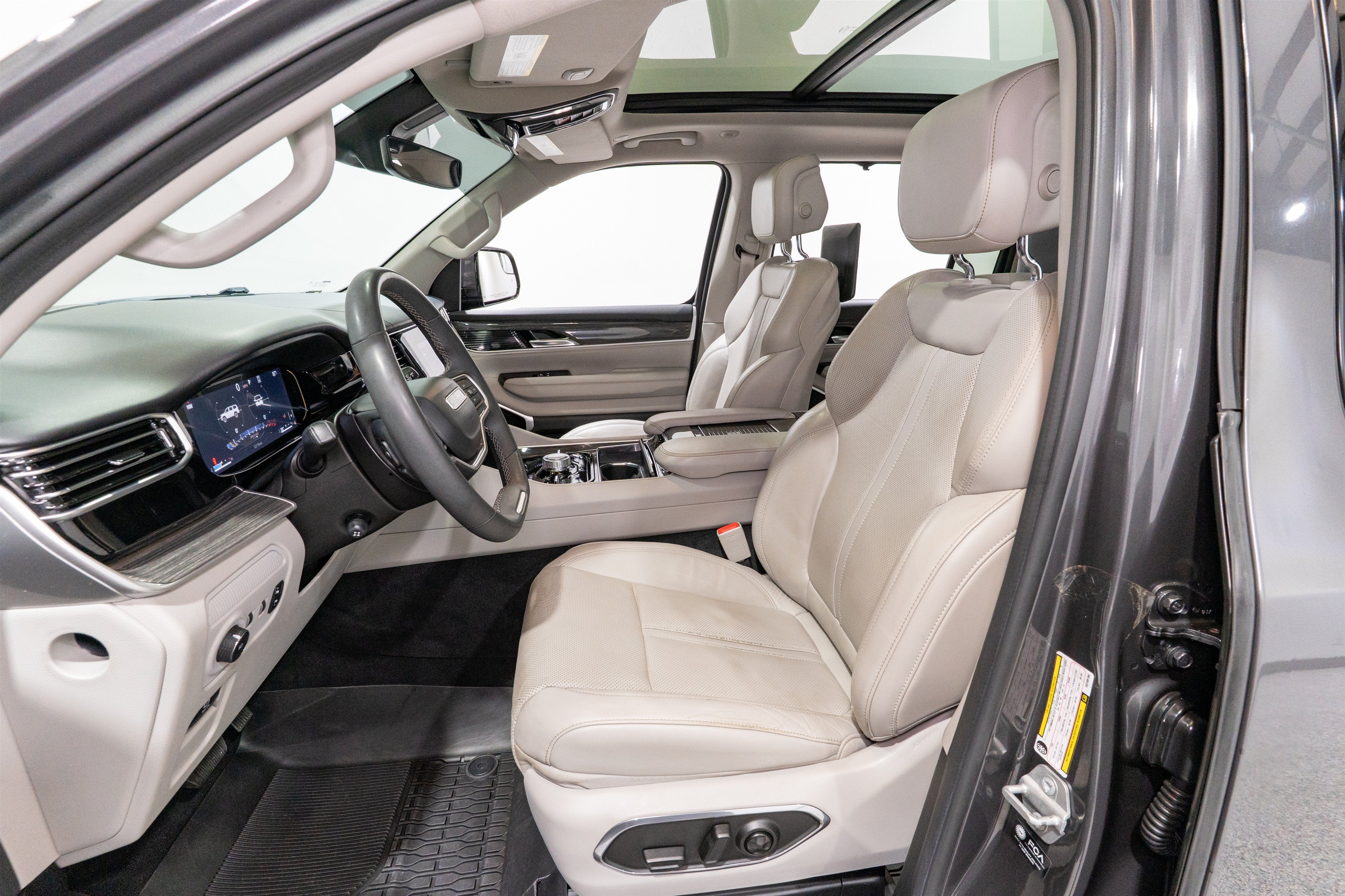 2022 Jeep Wagoneer Series III