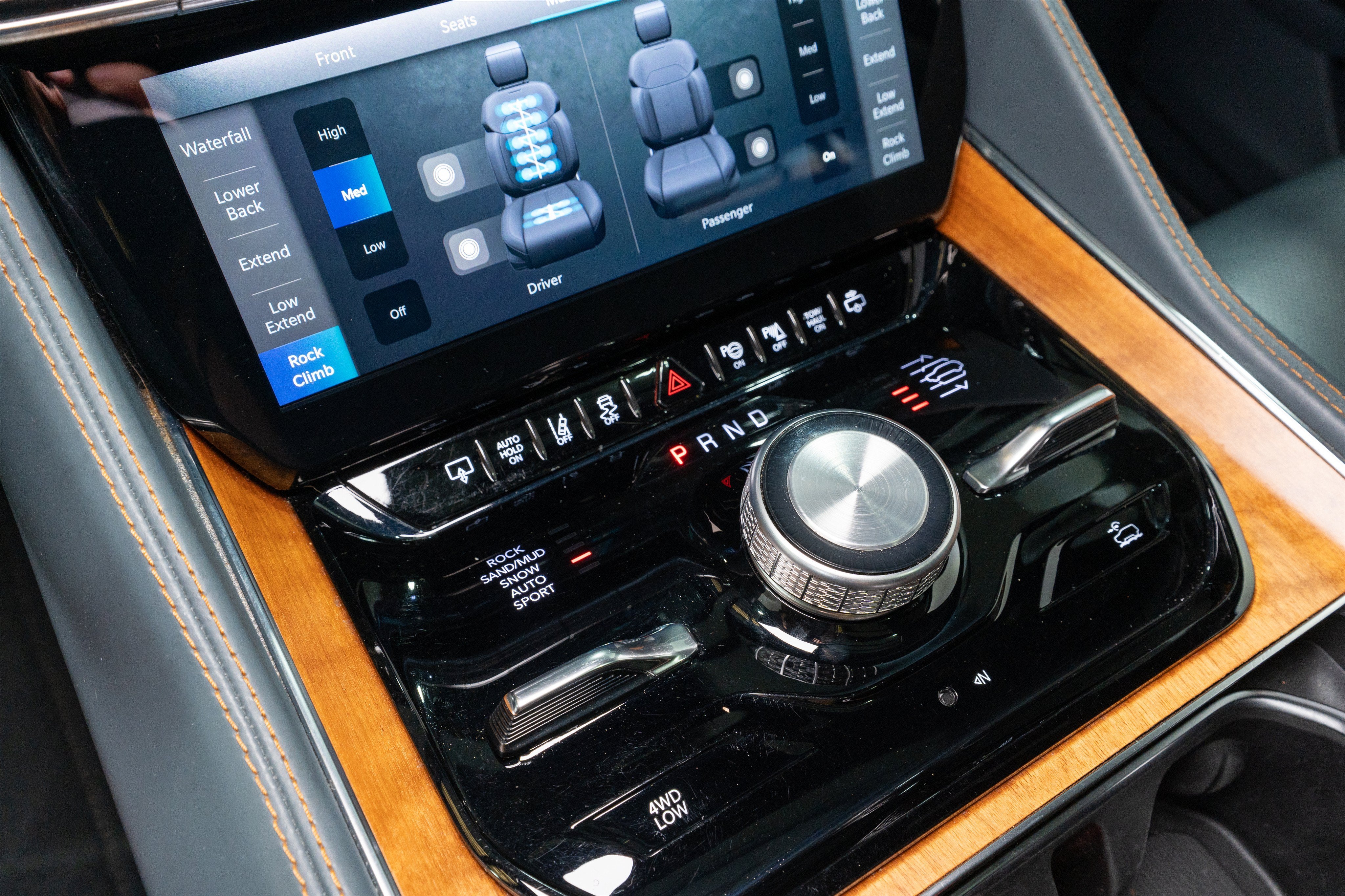 2022 Jeep Grand Wagoneer Series II