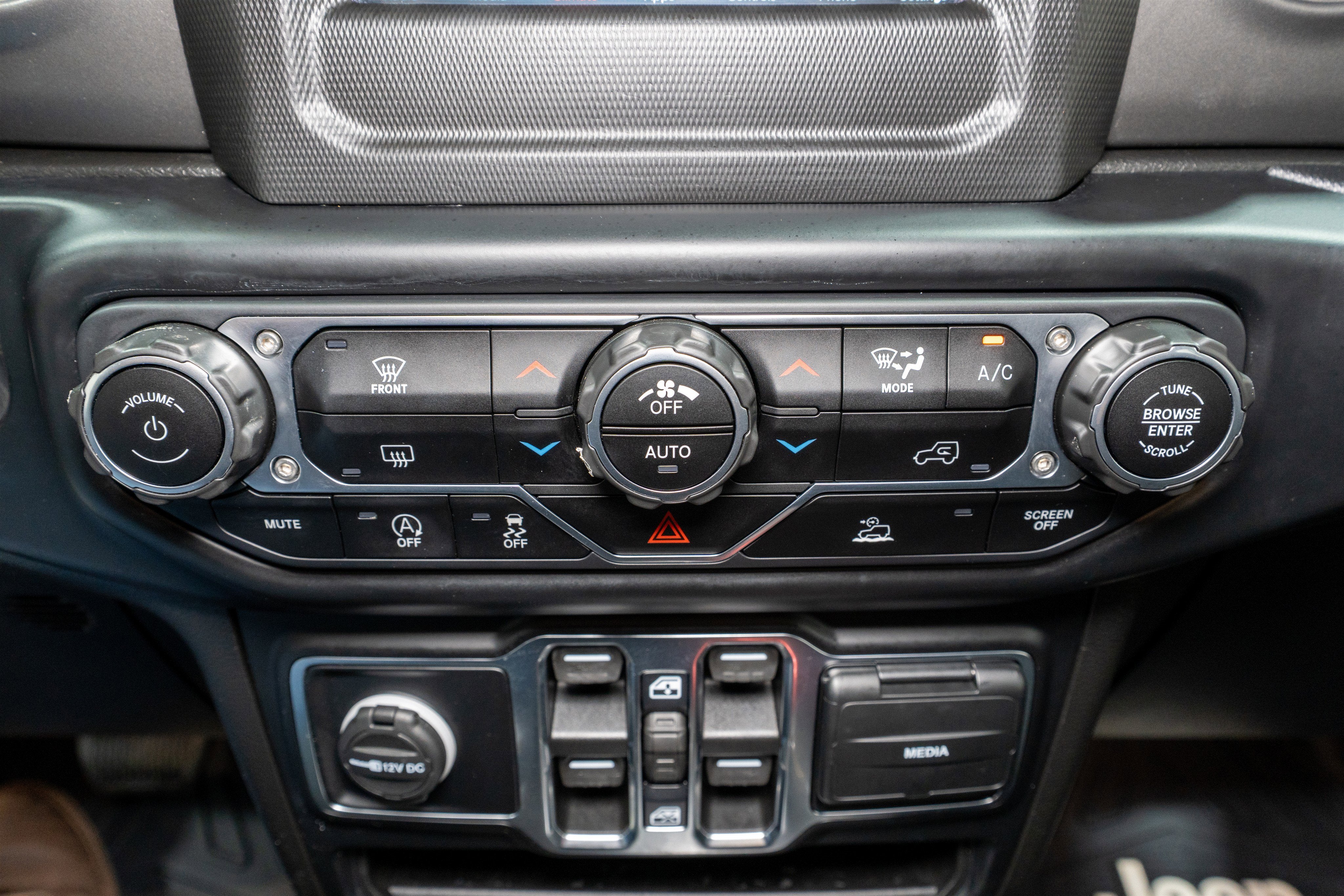 2022 Jeep Gladiator Sport S