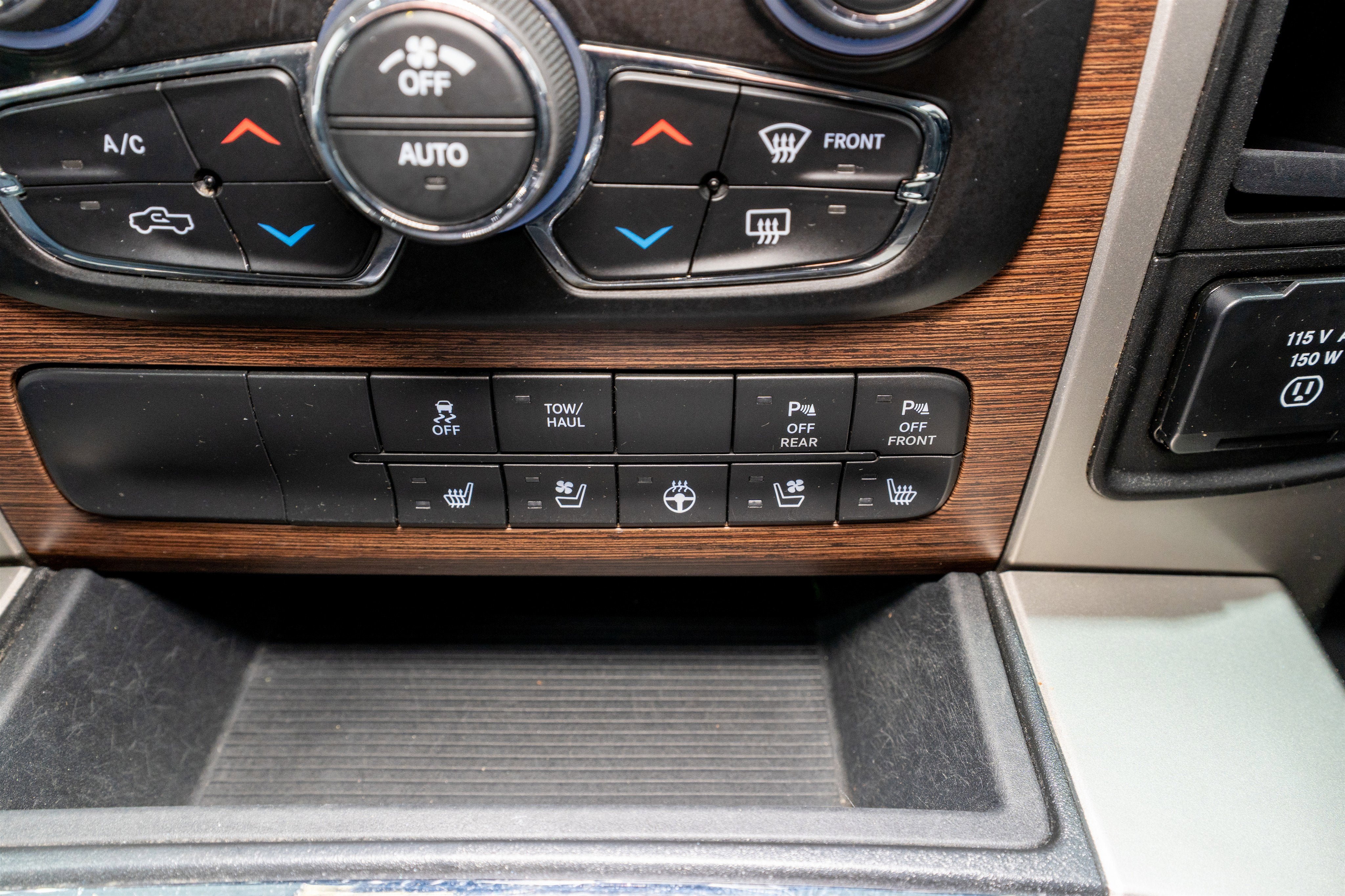 2017 RAM 1500 Laramie