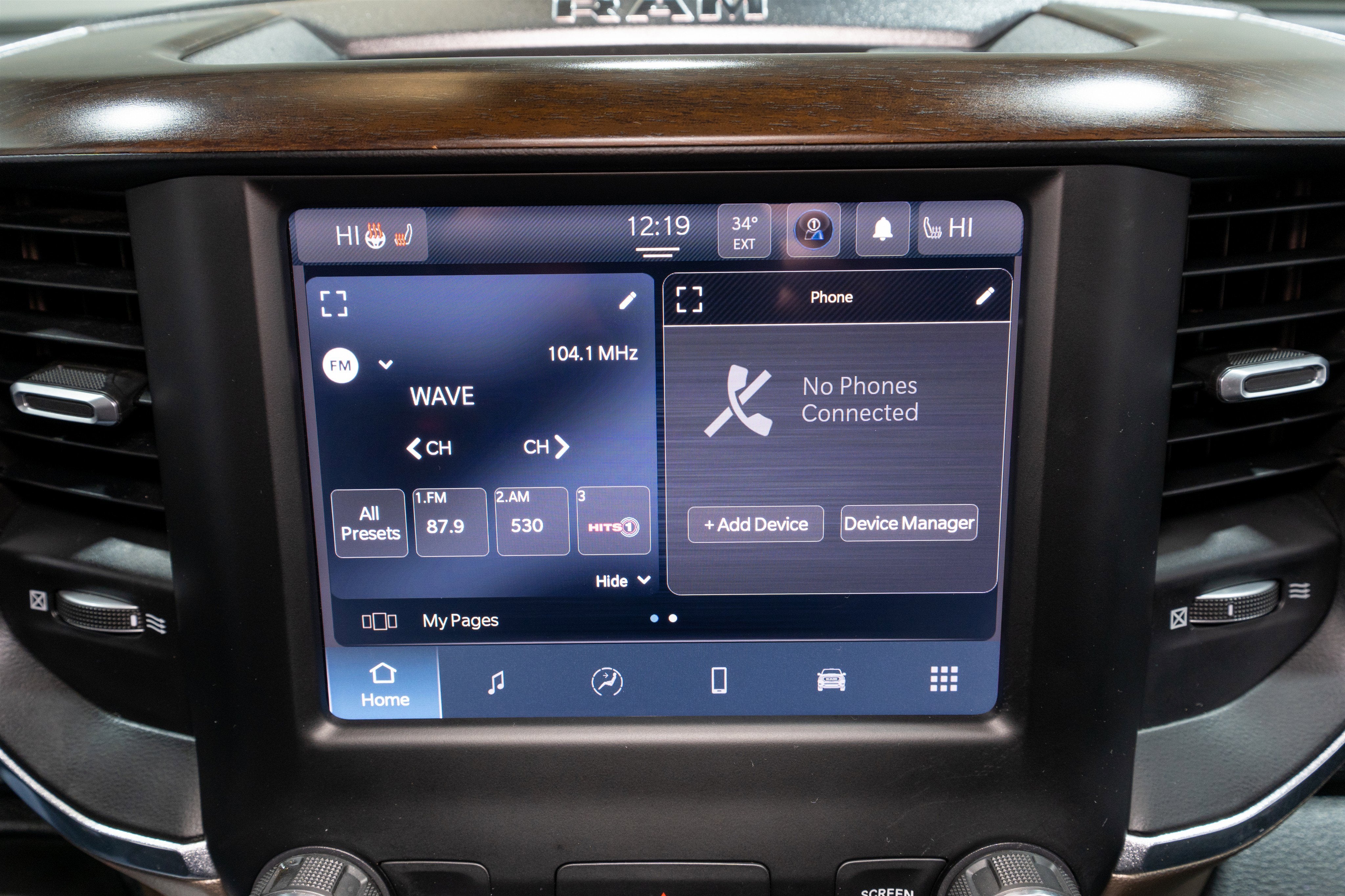 2022 RAM 1500 Laramie