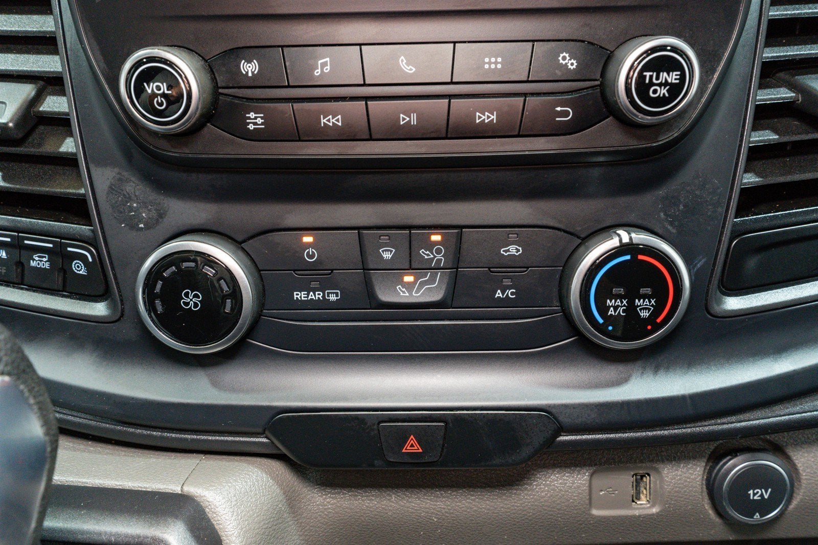 2021 Ford Transit Passenger Wagon XLT