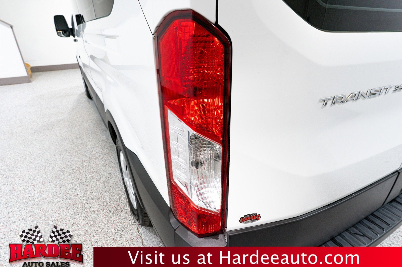 2021 Ford Transit Passenger Wagon XLT