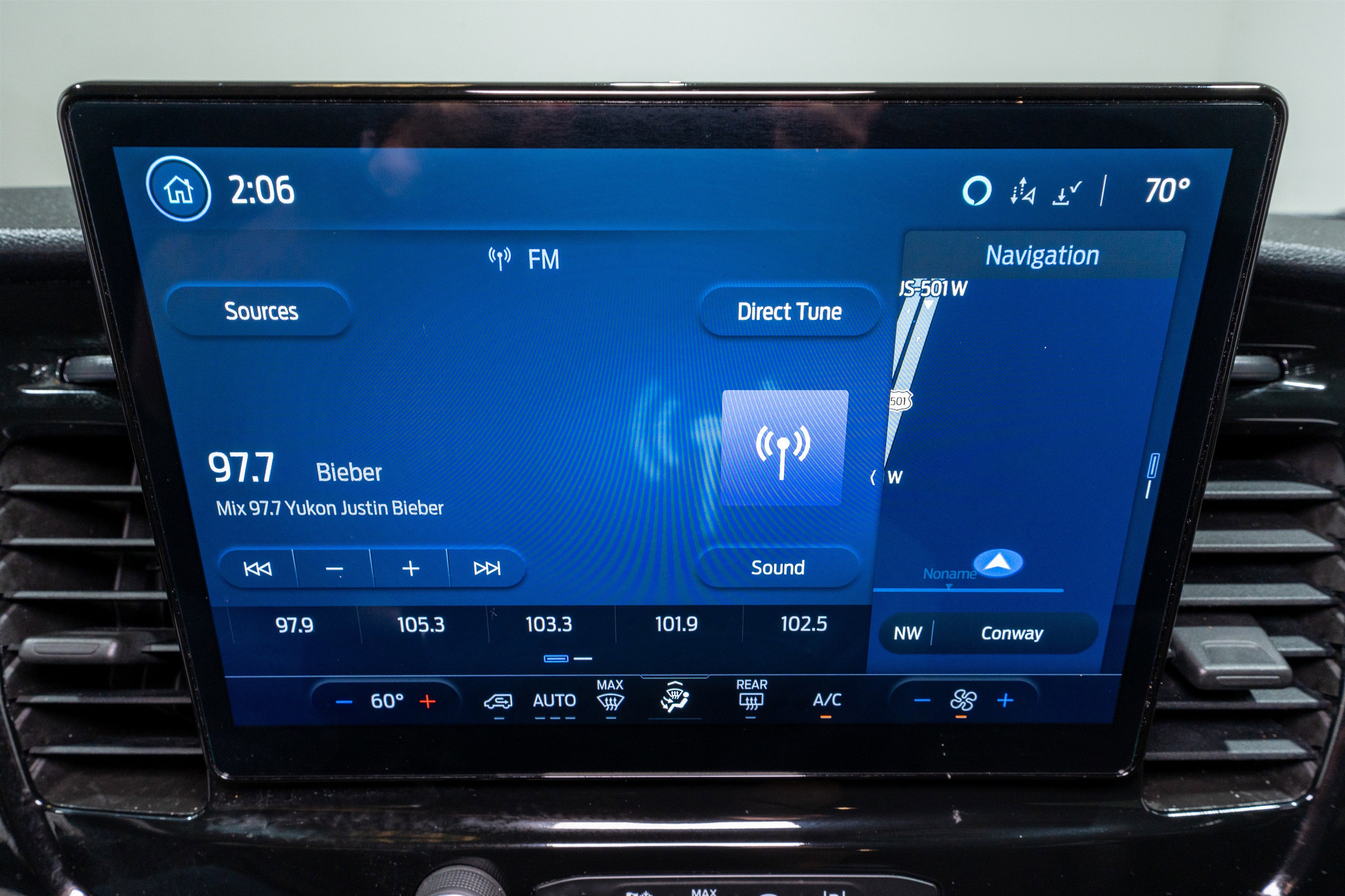 2023 Ford Transit Passenger Wagon XLT