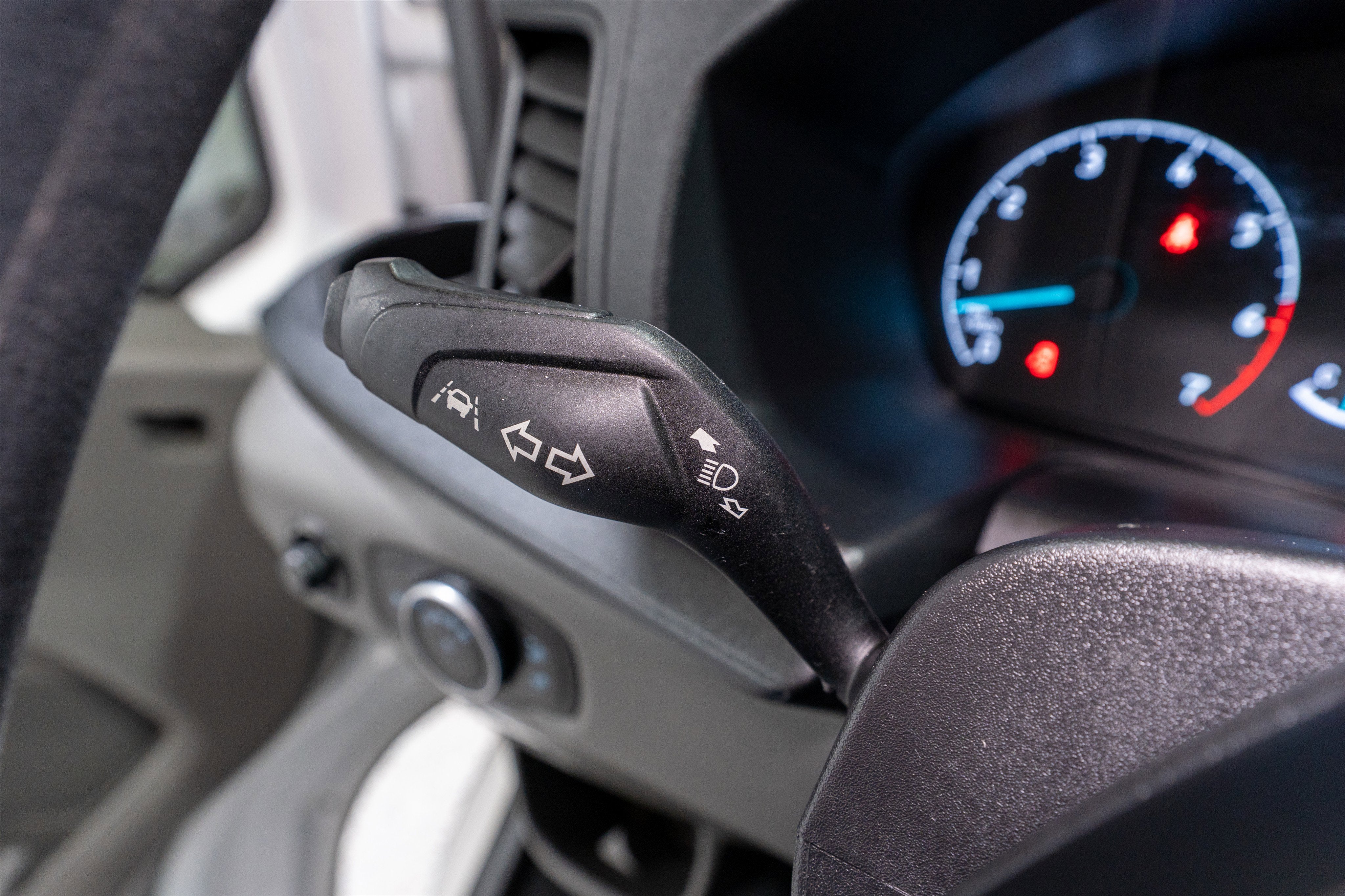 2023 Ford Transit Passenger Wagon XLT