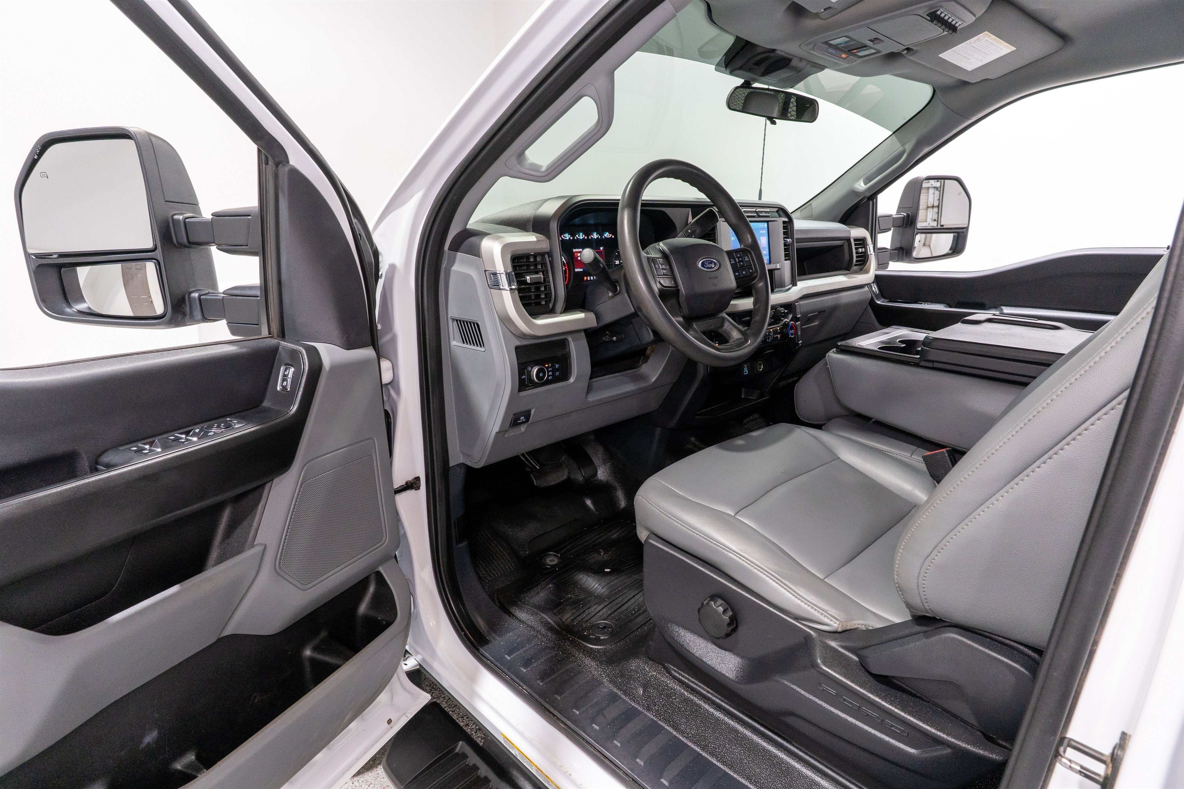 2023 Ford Super Duty F-450 DRW XL