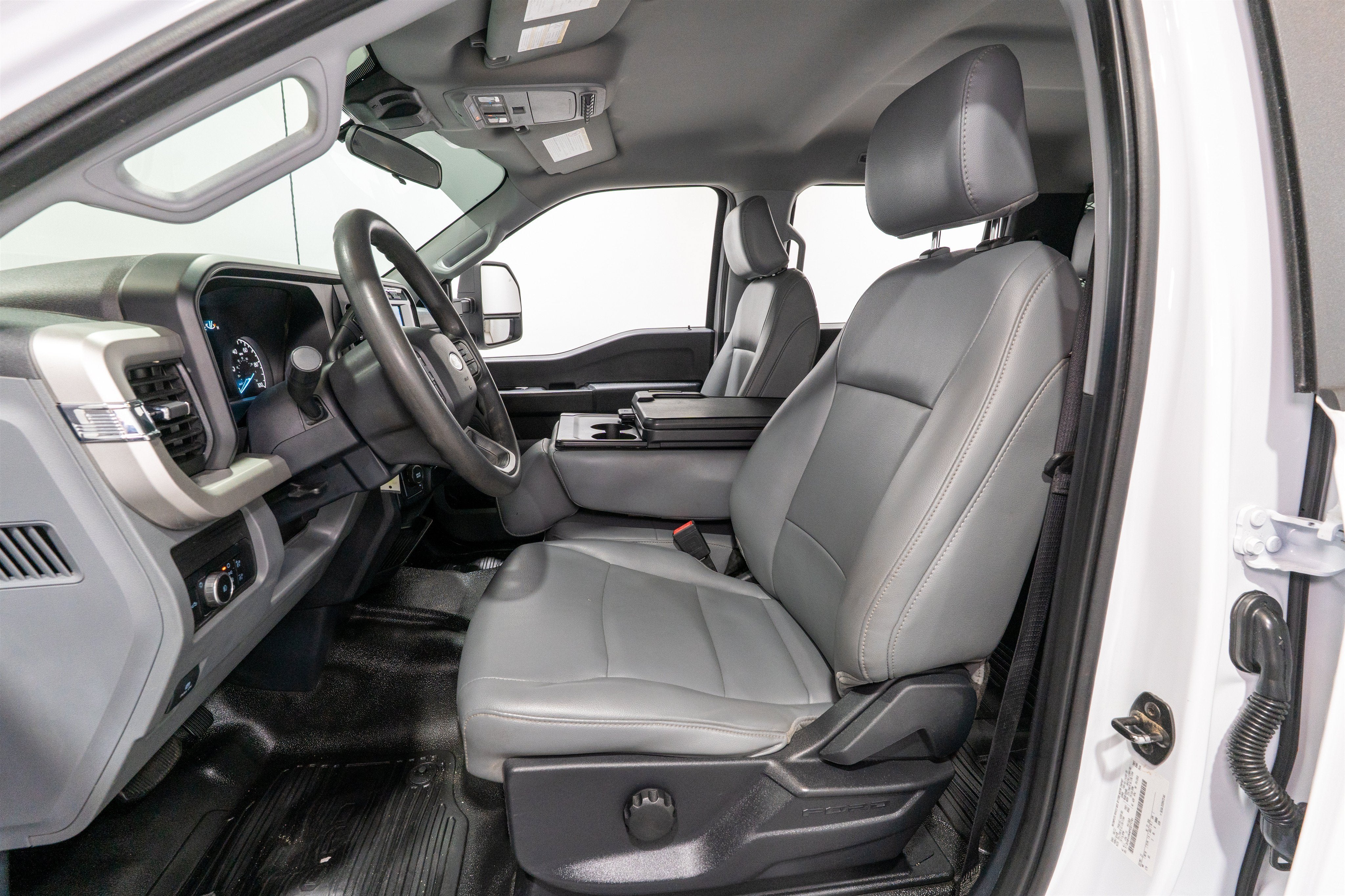 2023 Ford Super Duty F-450 DRW XL