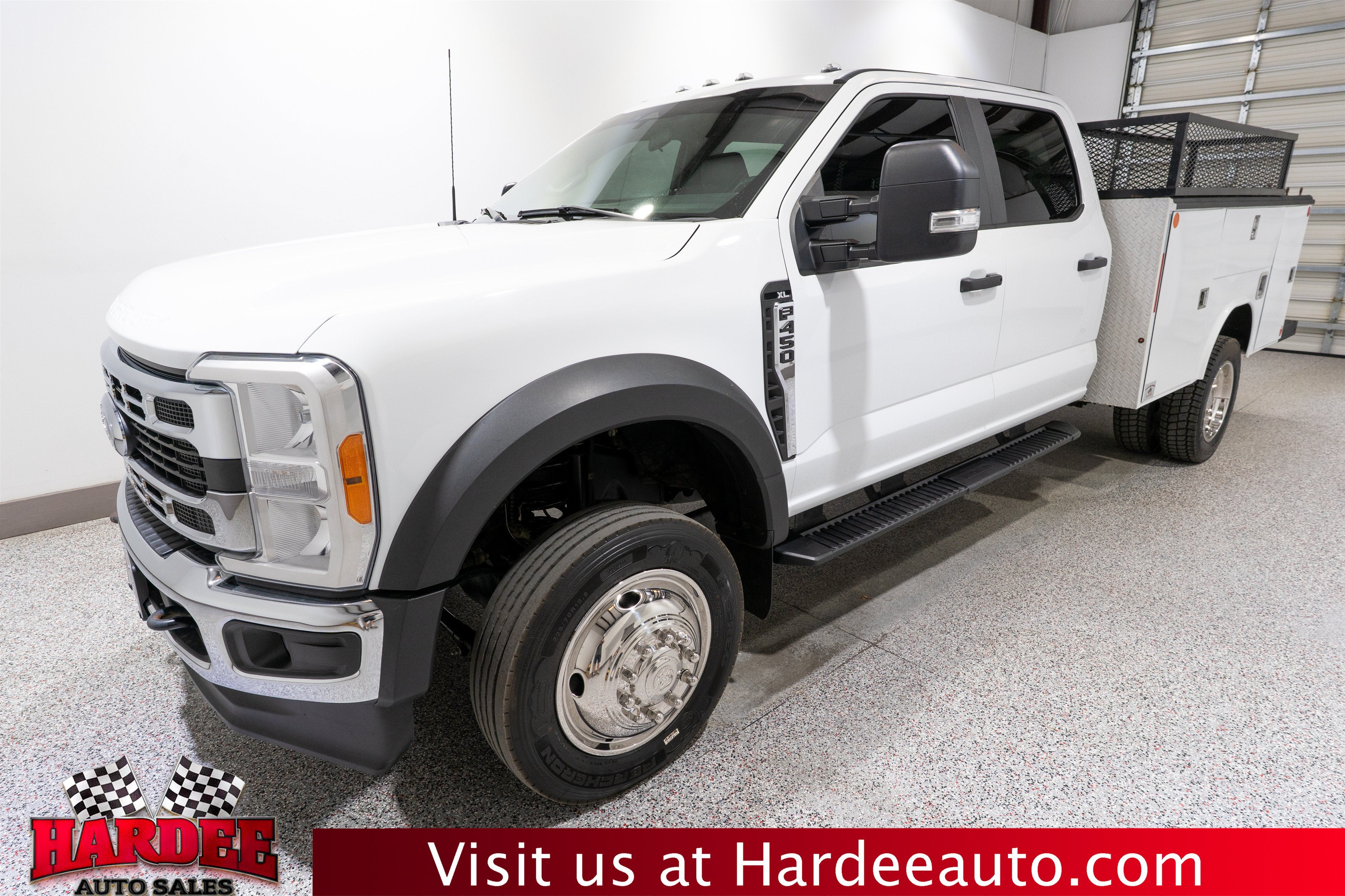 2023 Ford Super Duty F-450 DRW XL