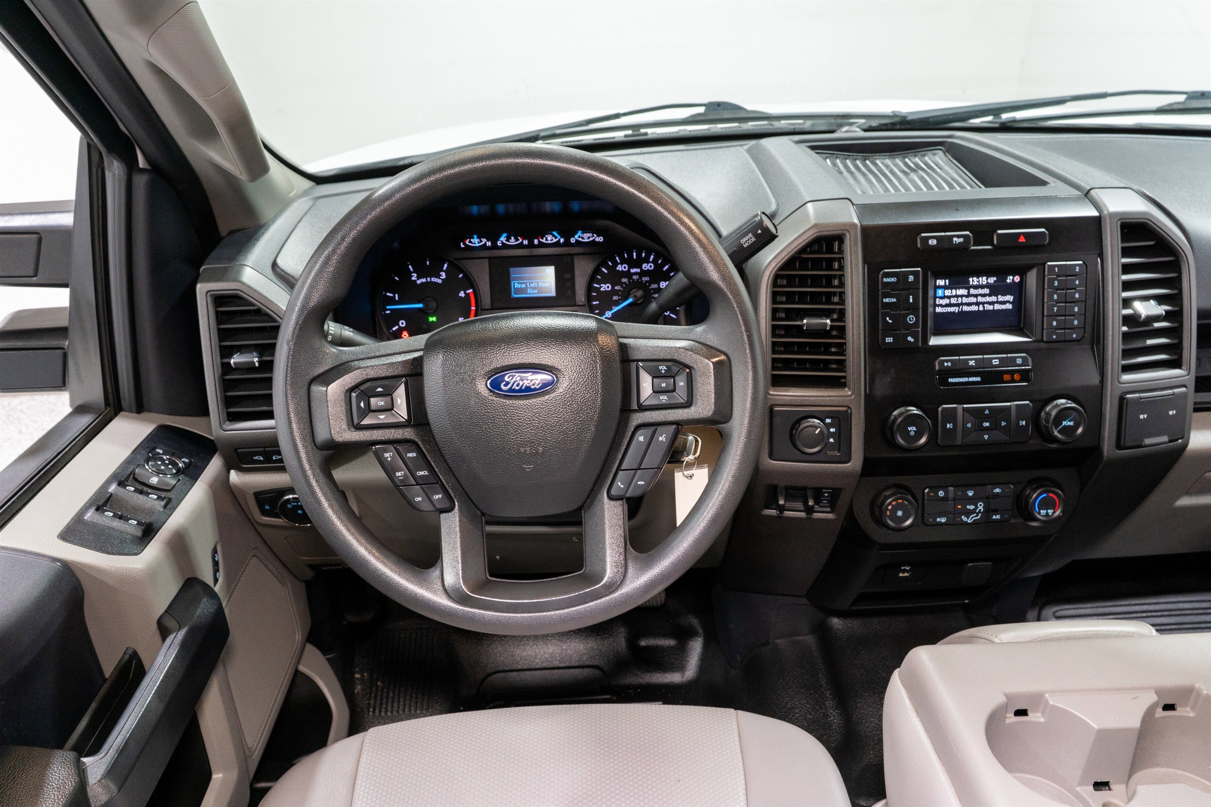 2022 Ford Super Duty F-550 DRW XL