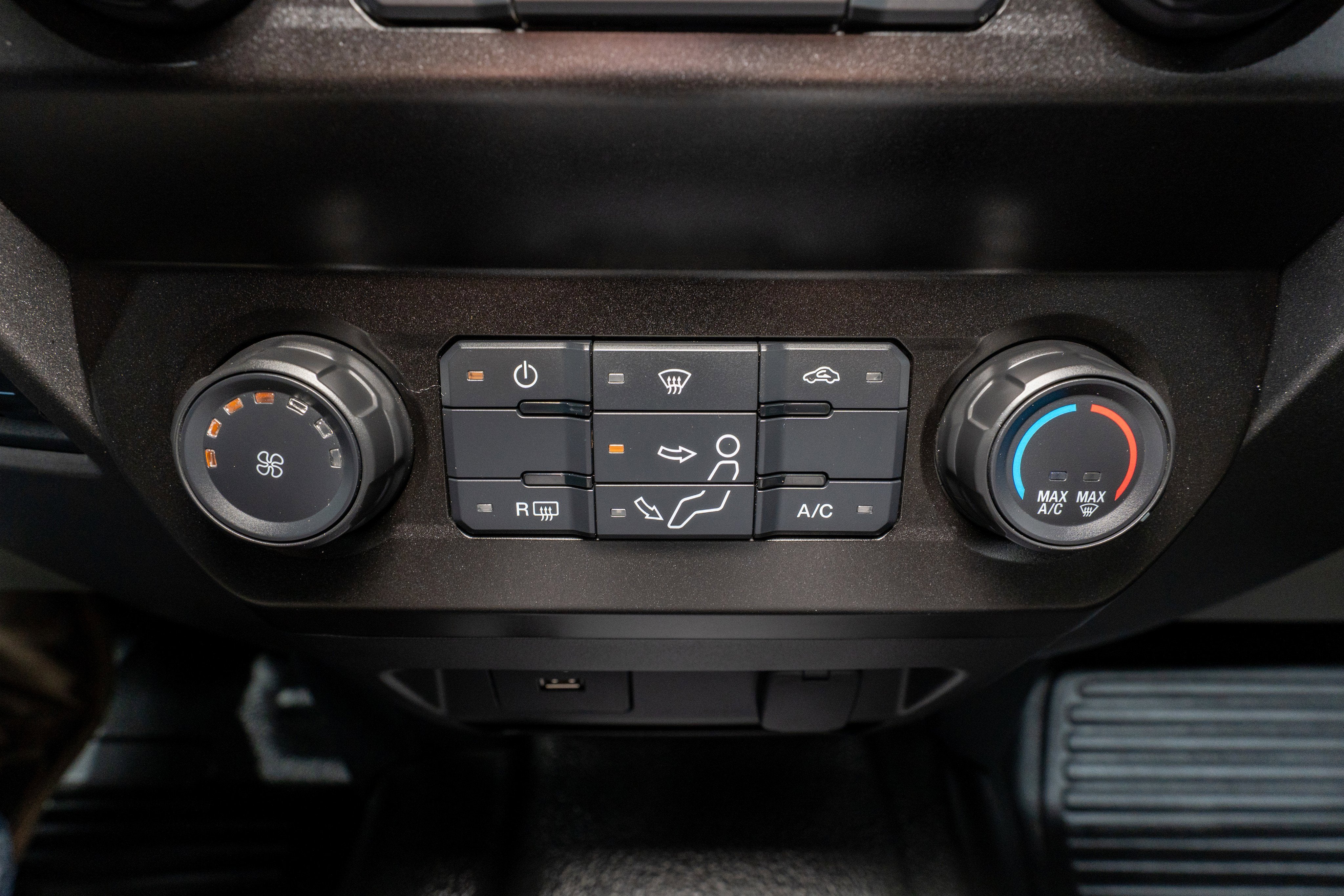 2022 Ford Super Duty F-550 DRW XL