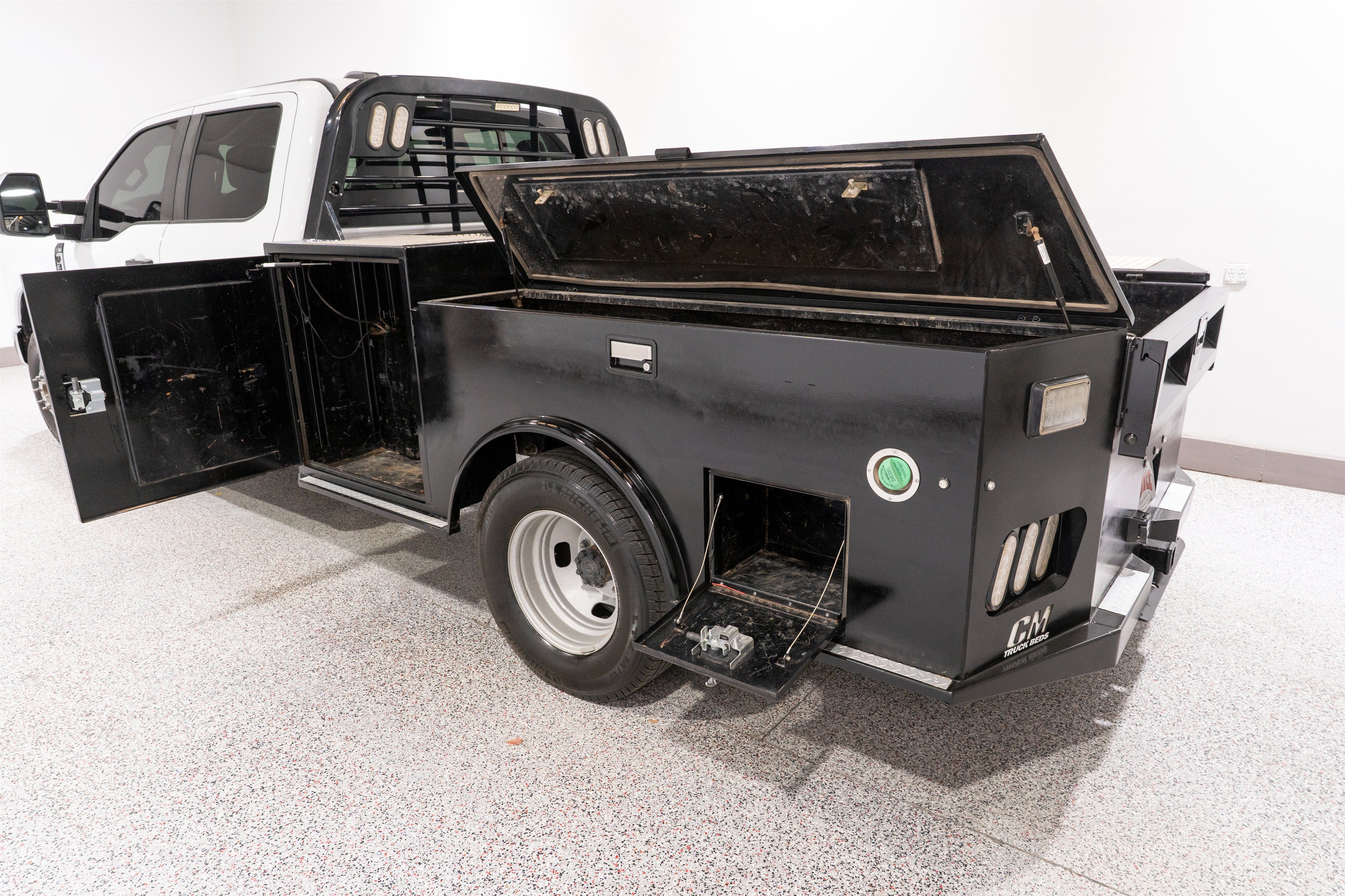 2024 Ford Super Duty F-350 DRW XL
