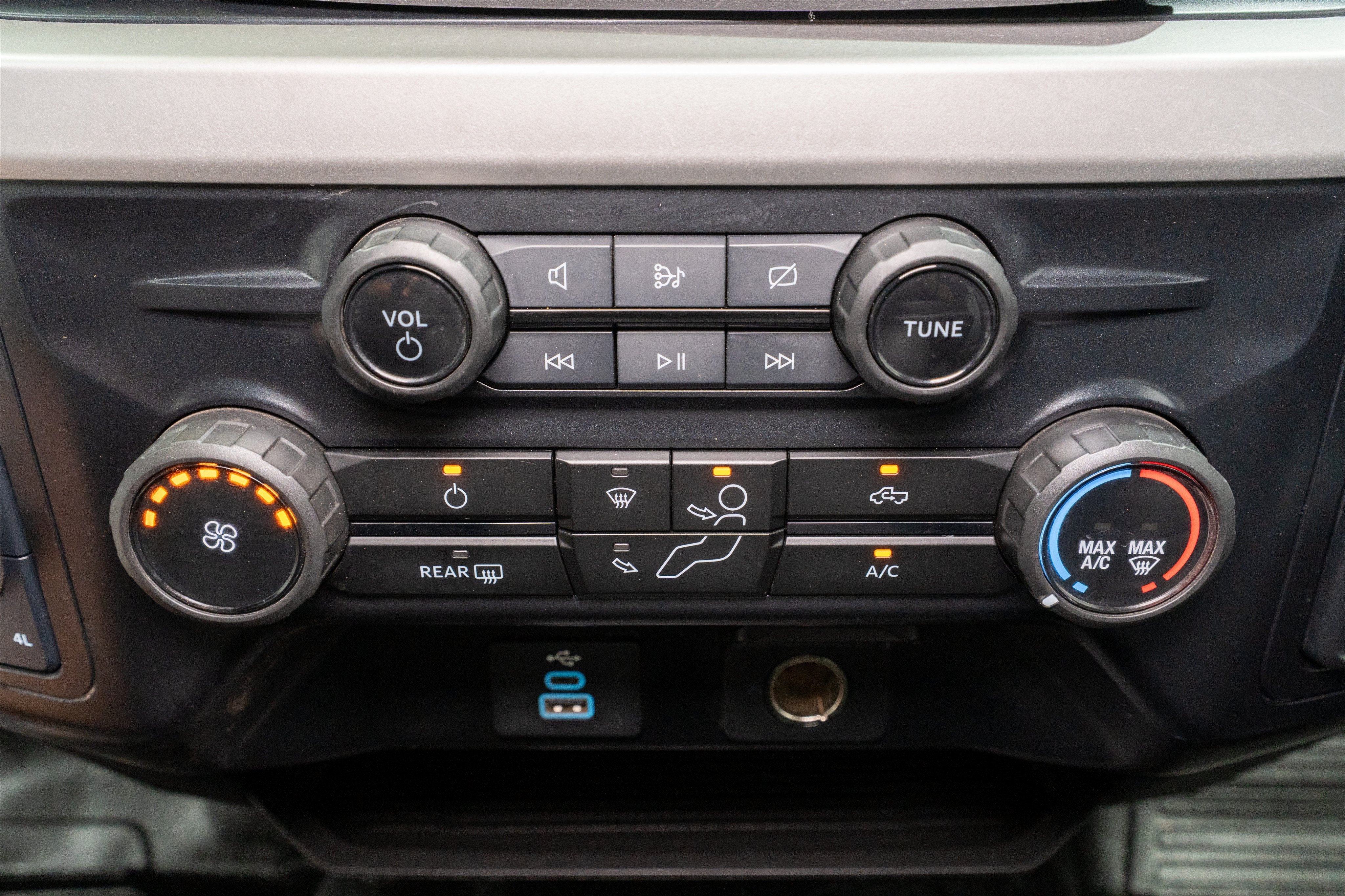 2024 Ford Super Duty F-350 DRW XL