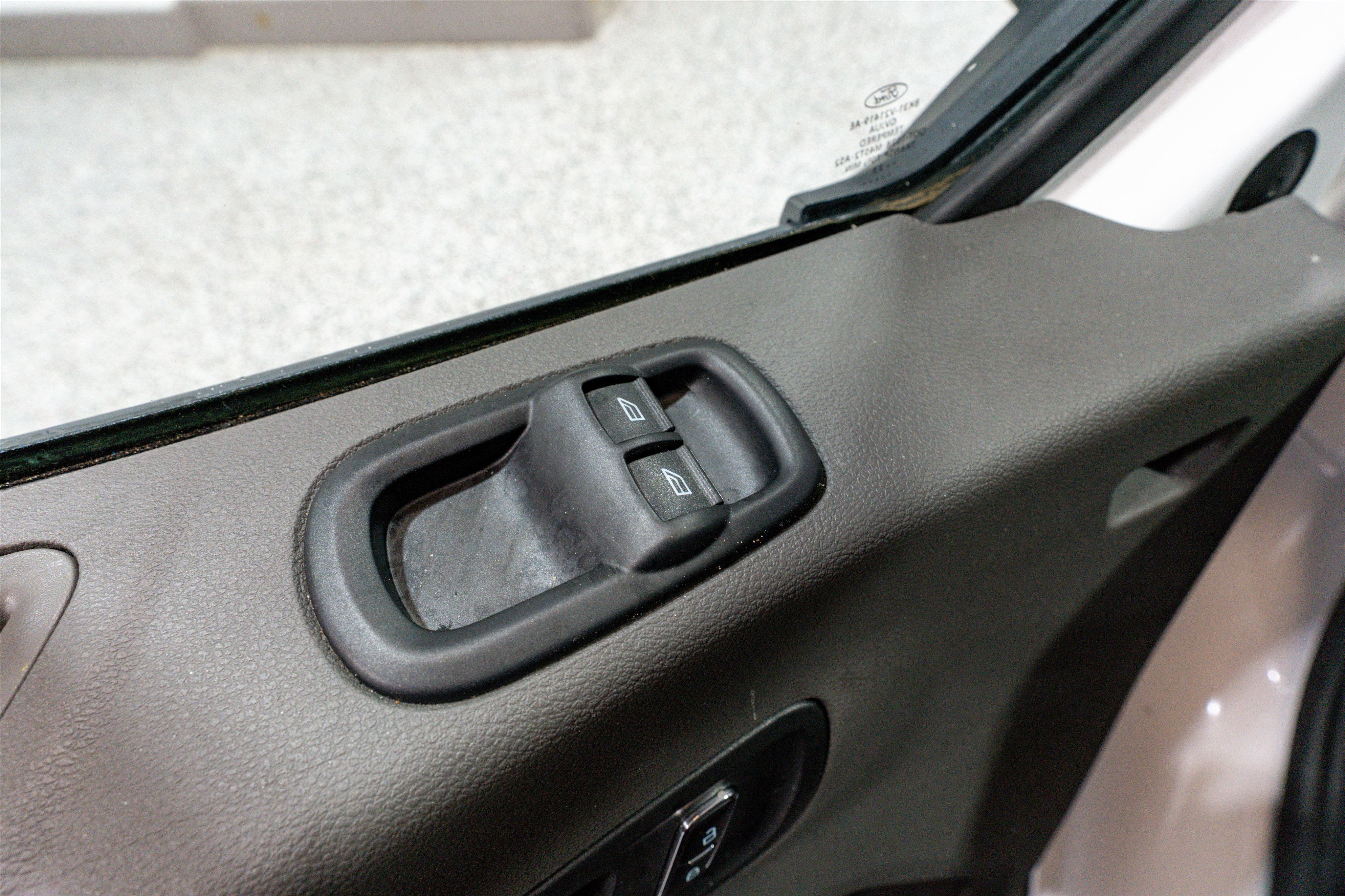 2023 Ford Transit Chassis Base