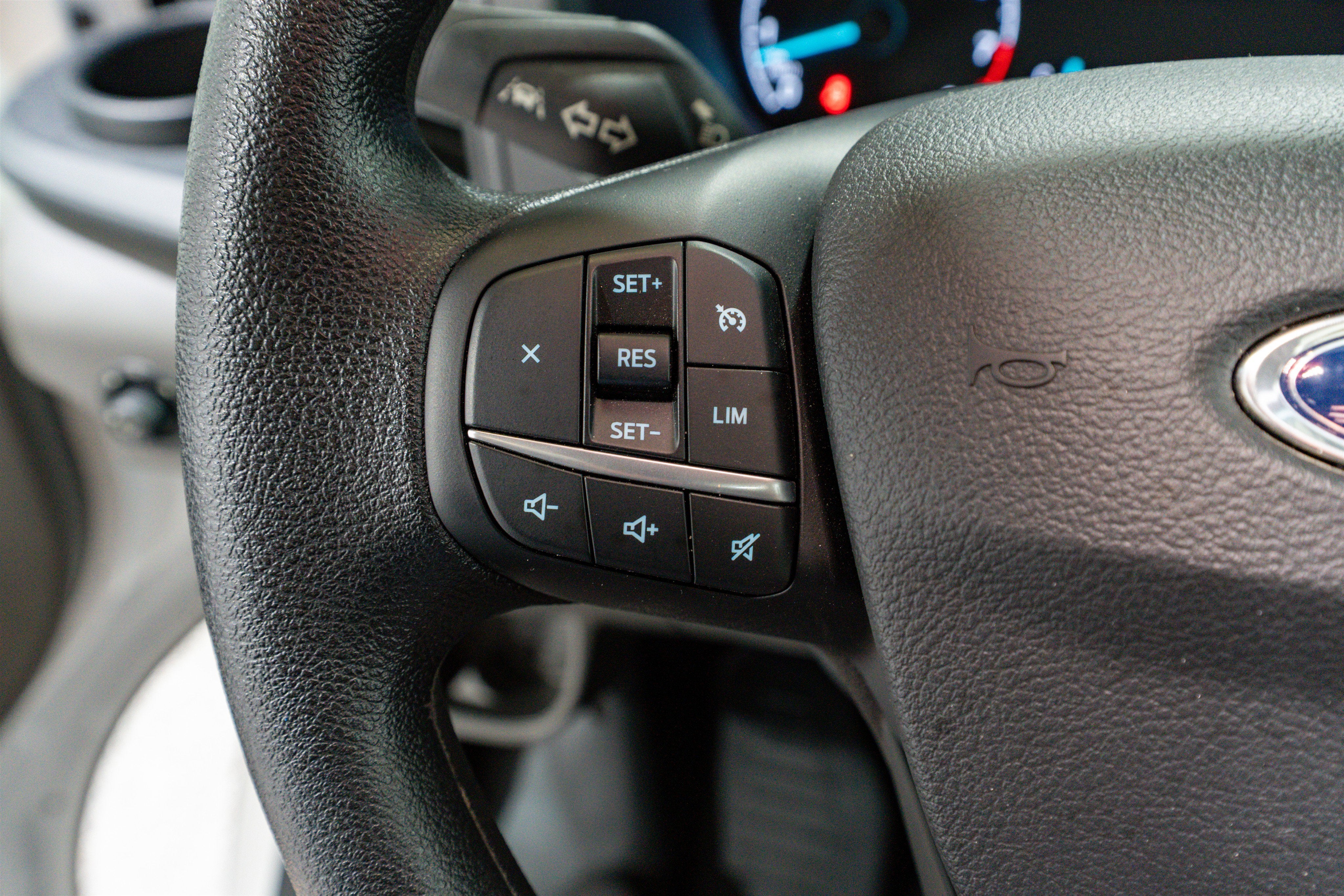 2023 Ford Transit Chassis Base