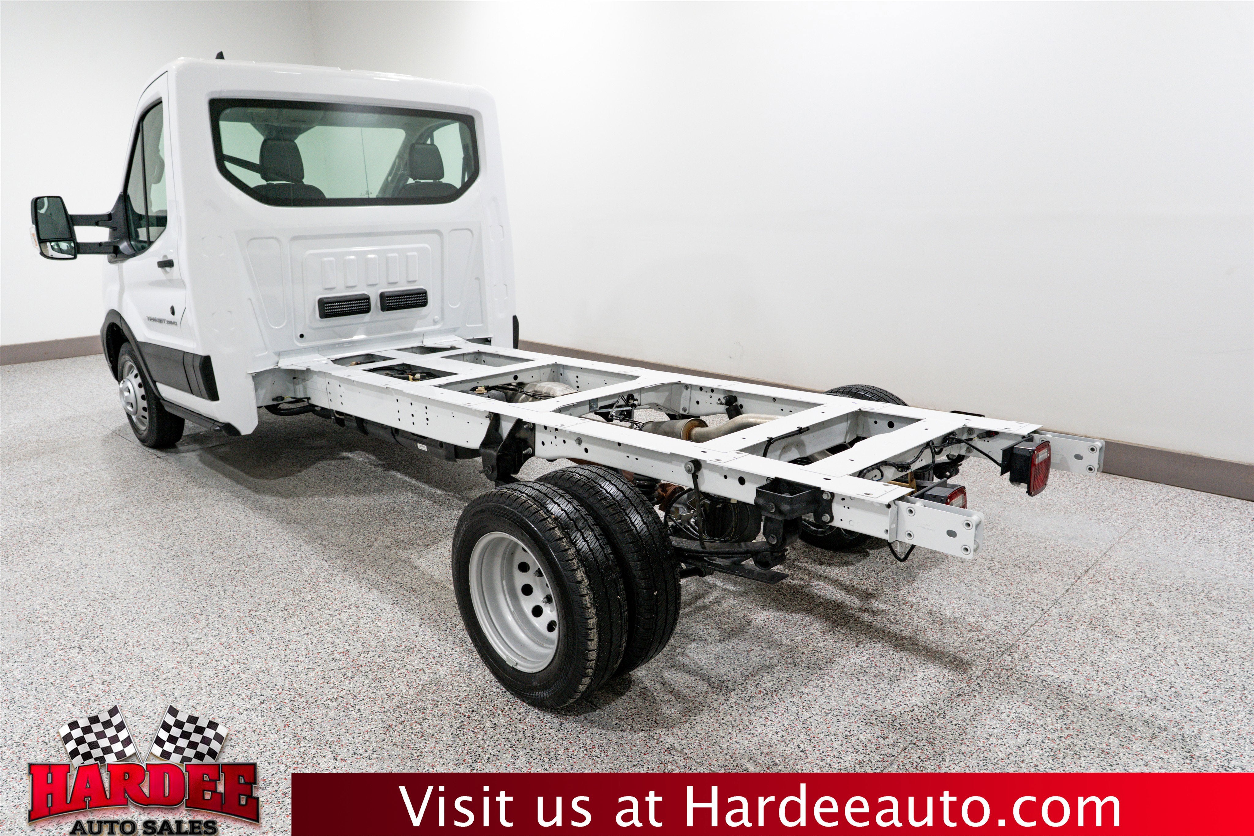 2023 Ford Transit Chassis Base