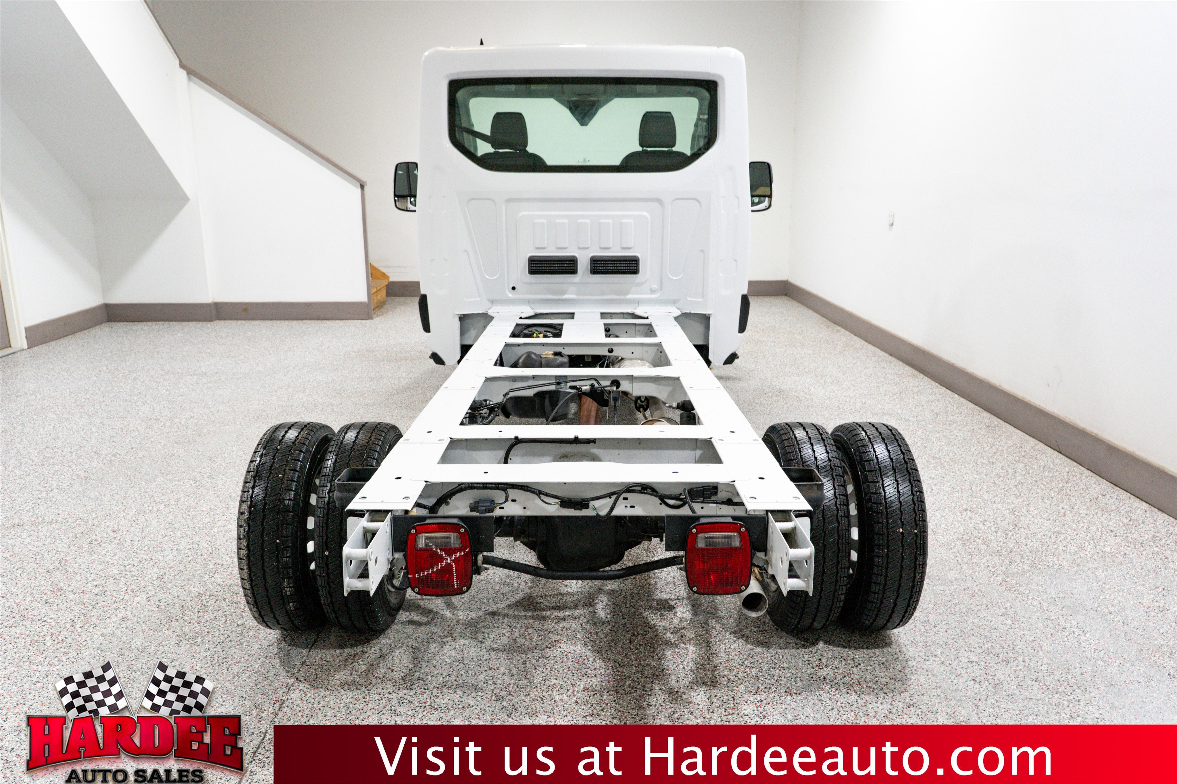 2023 Ford Transit Chassis Base