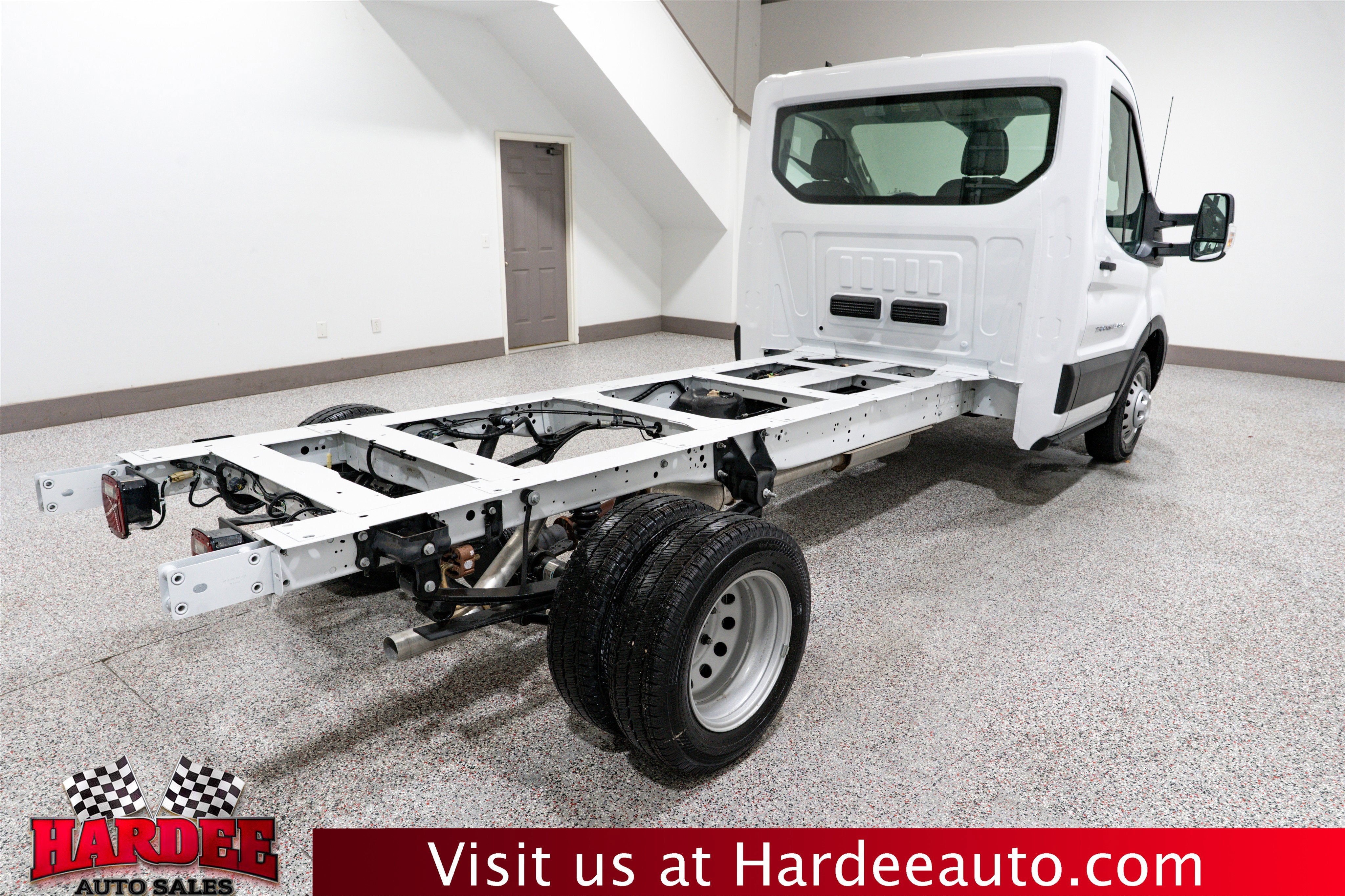 2023 Ford Transit Chassis Base