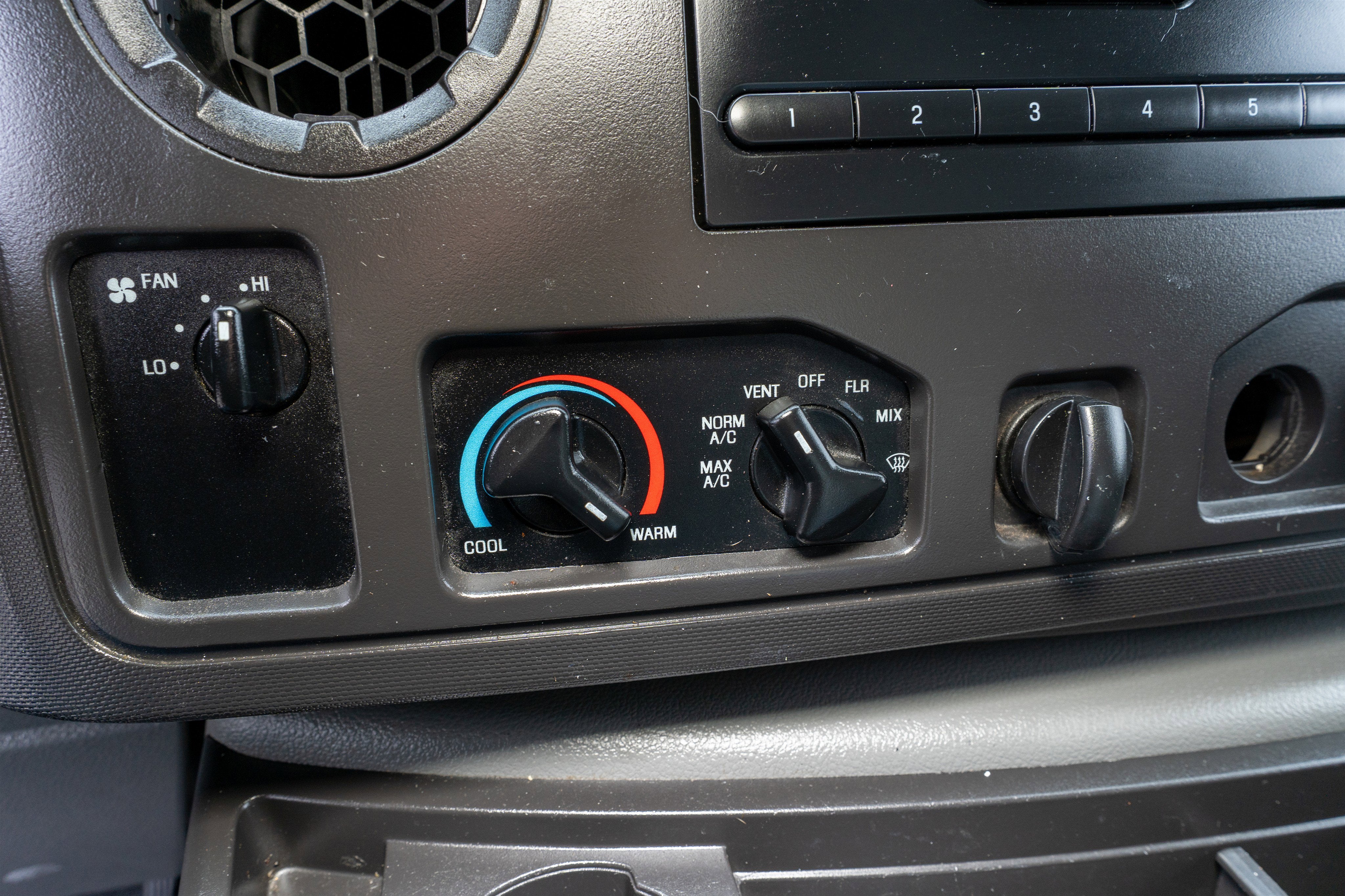 2019 Ford E-Series Cutaway Base