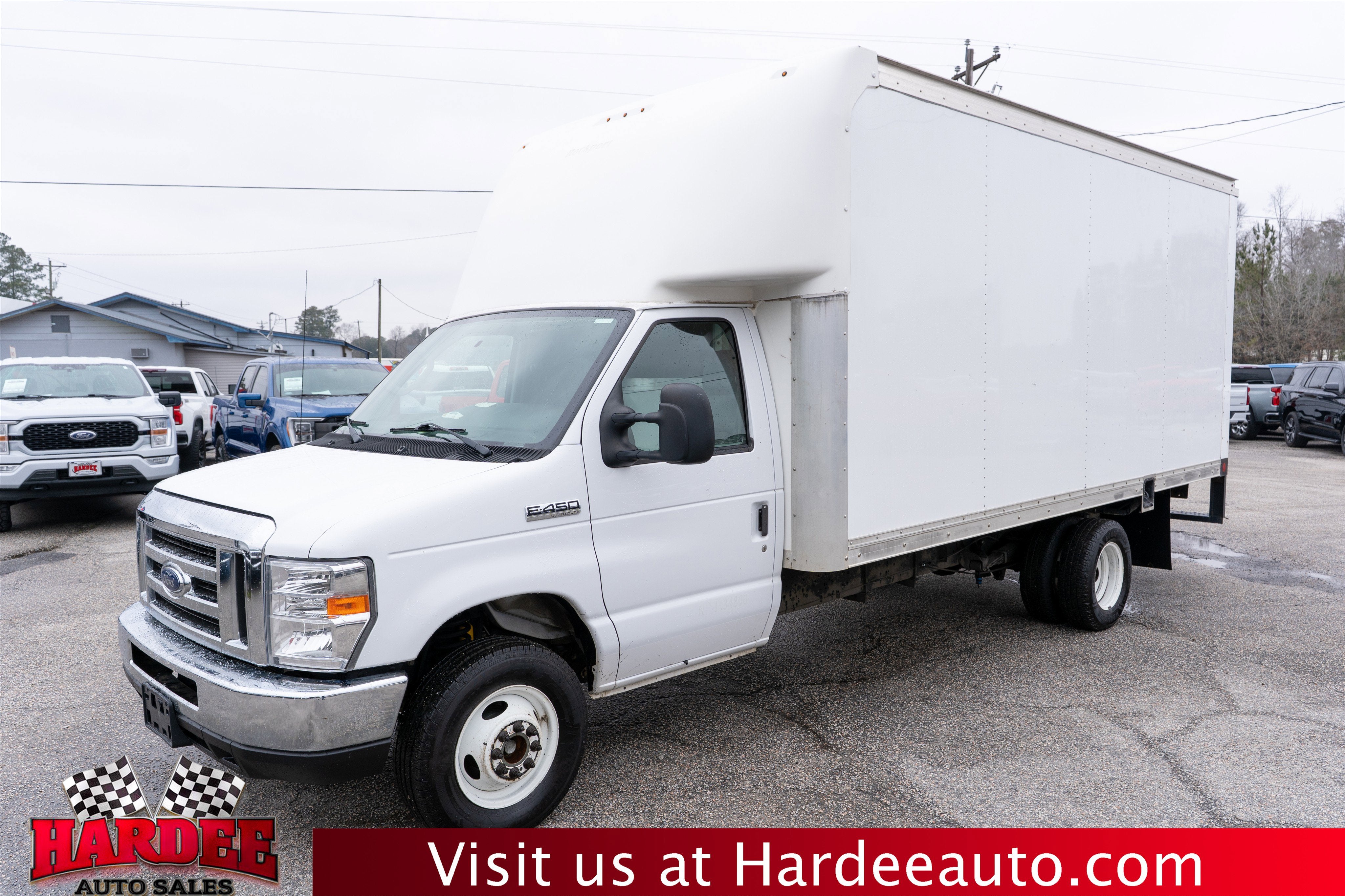 2019 Ford E-Series Cutaway Base