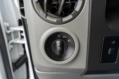 2019 Ford E-Series Cutaway Base