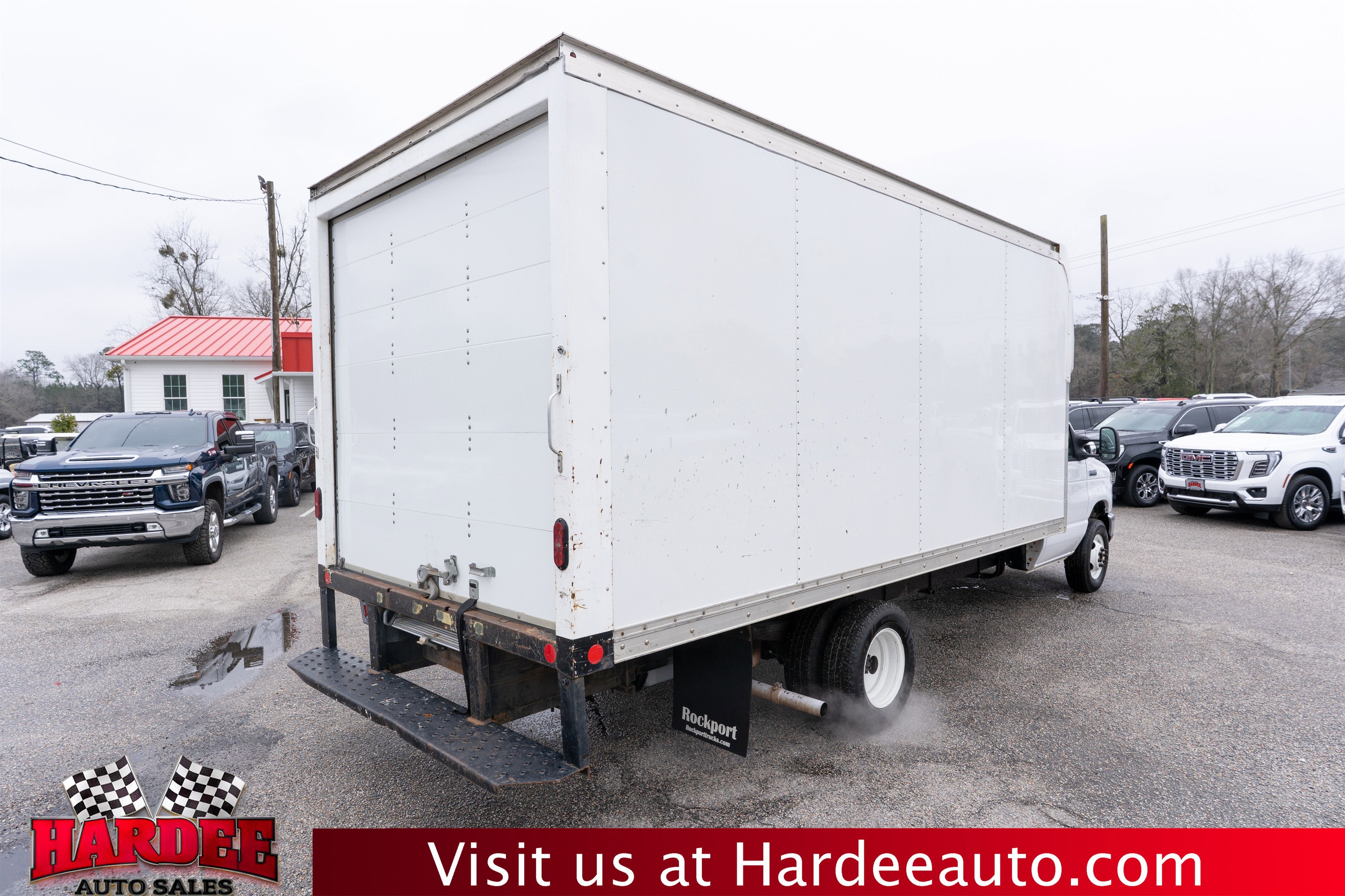 2019 Ford E-Series Cutaway Base