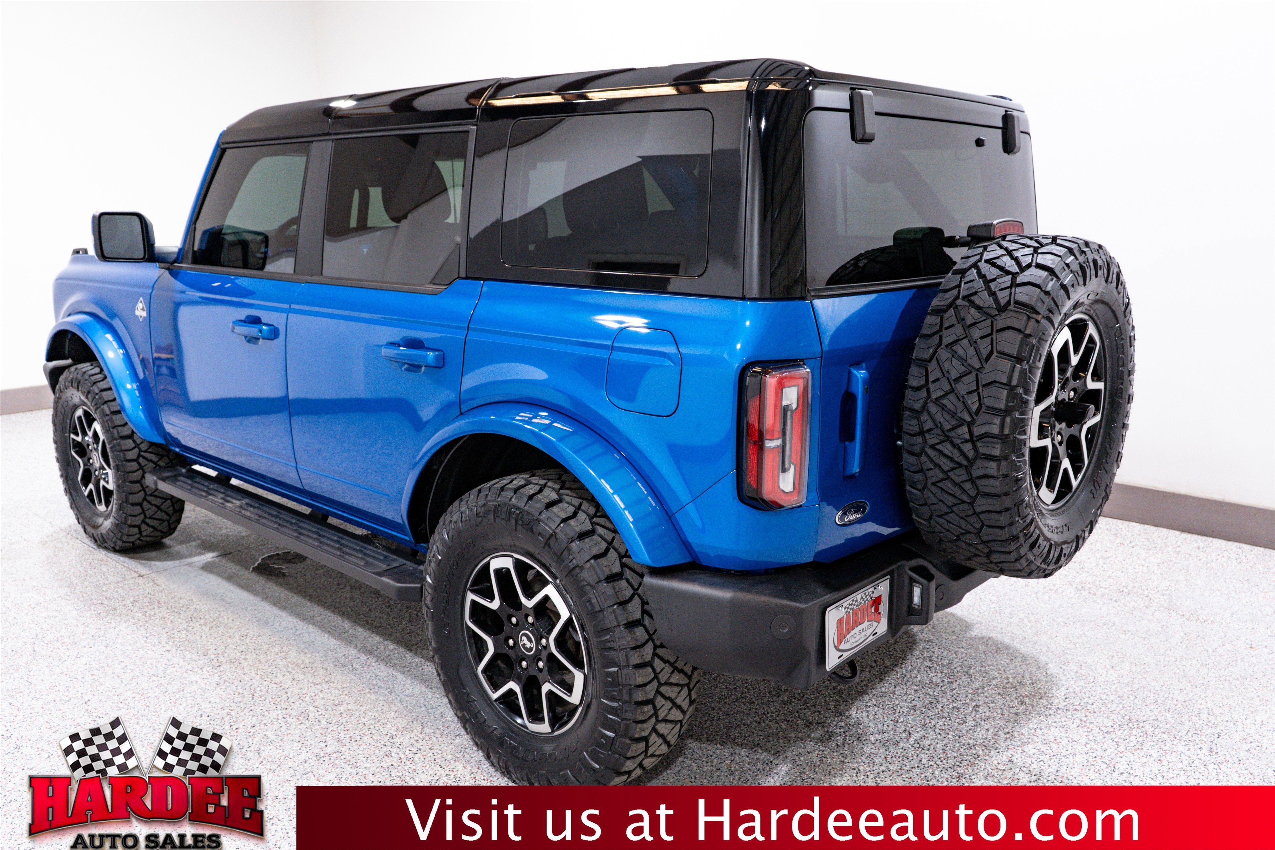 2024 Ford Bronco Outer Banks