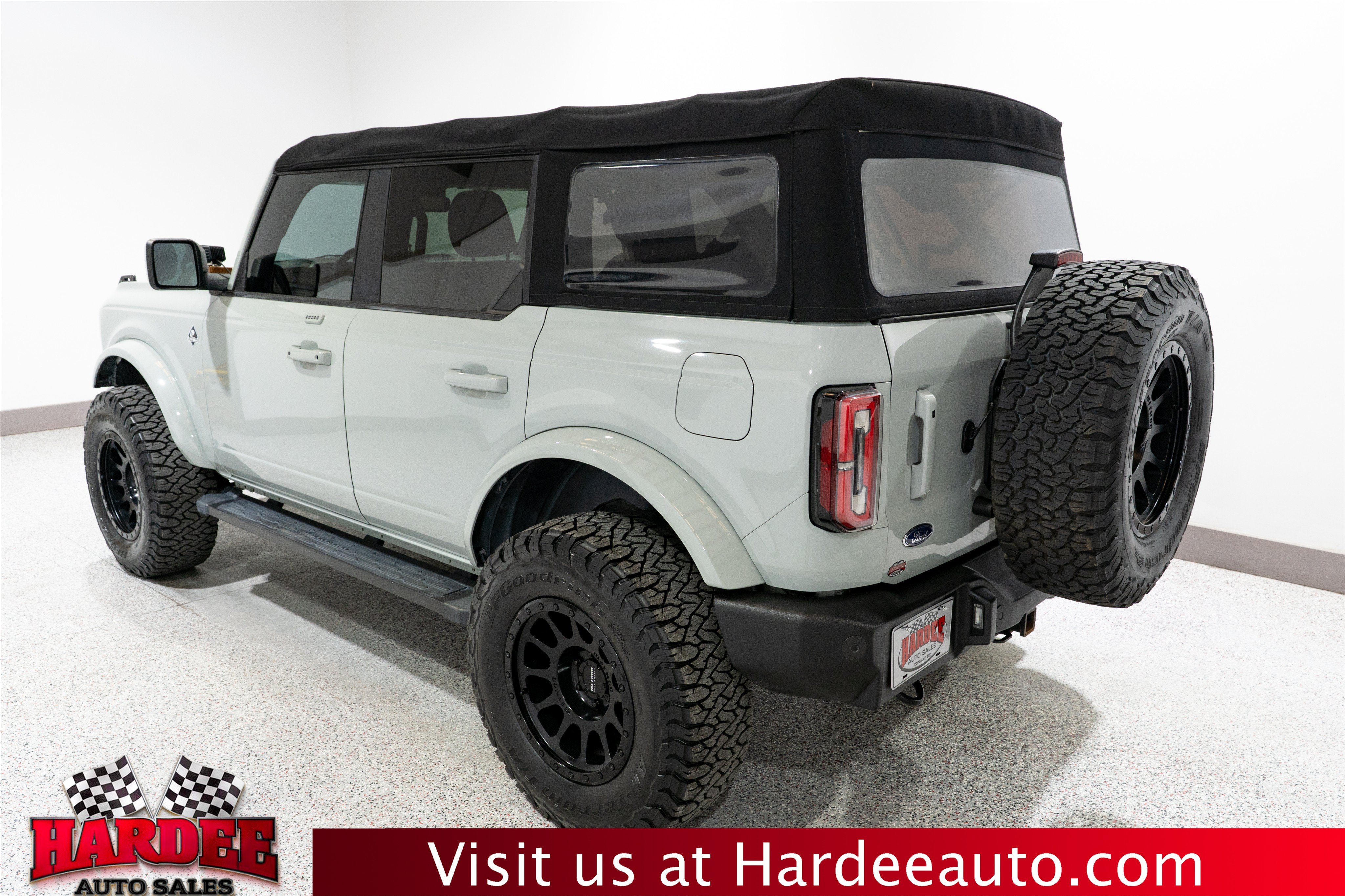 2023 Ford Bronco Outer Banks