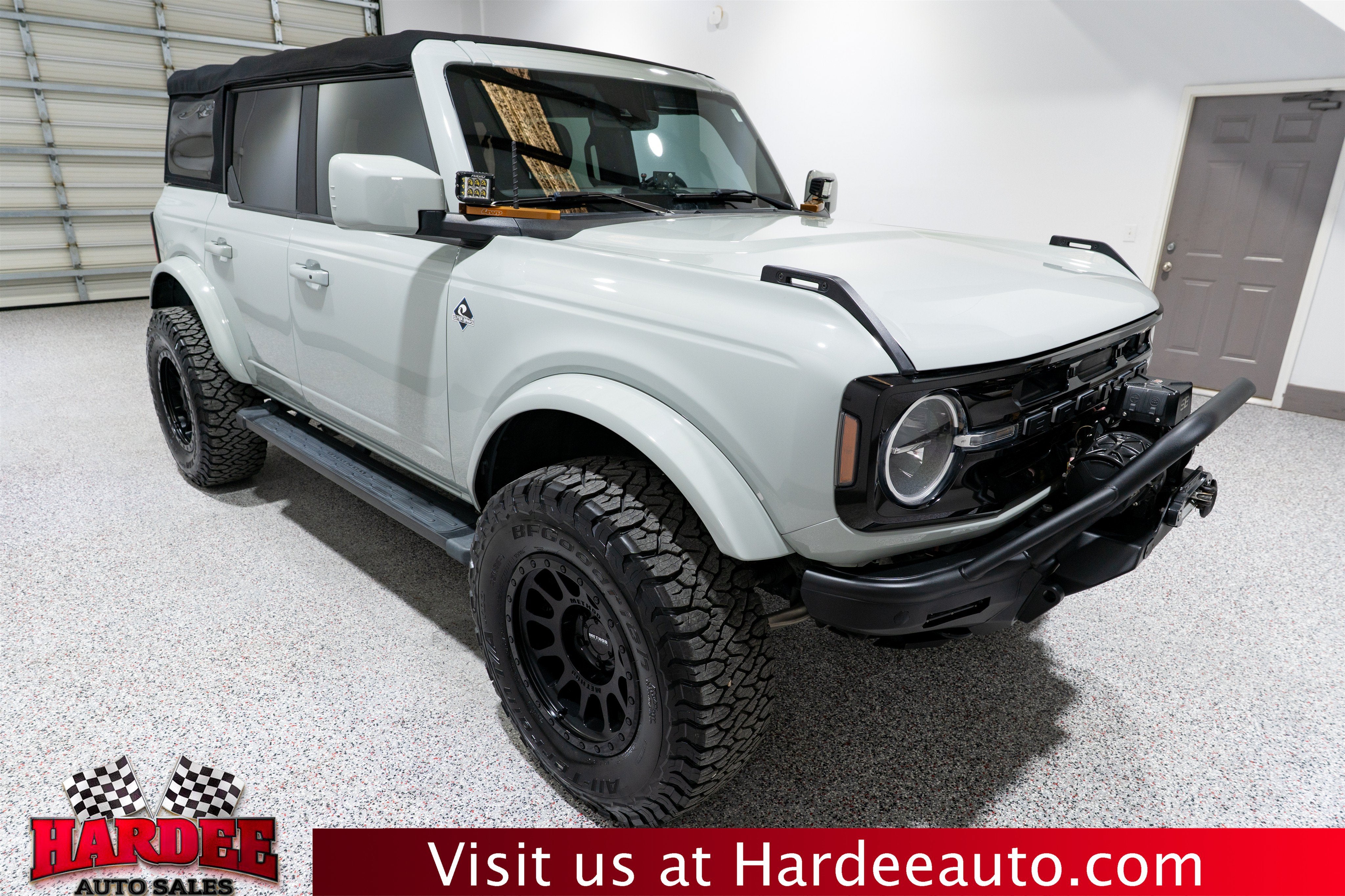 2023 Ford Bronco Outer Banks