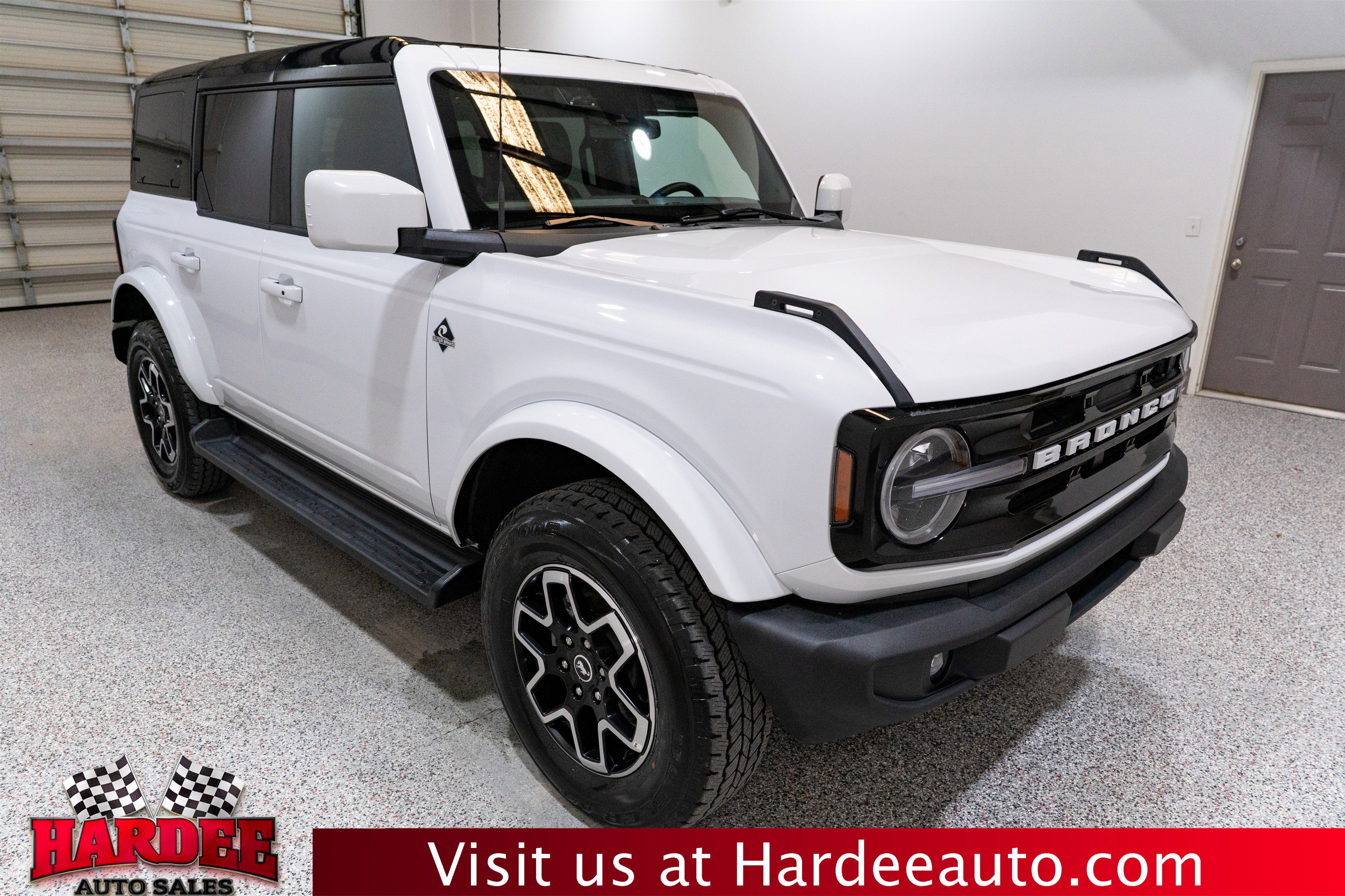 2025 Ford Bronco Outer Banks