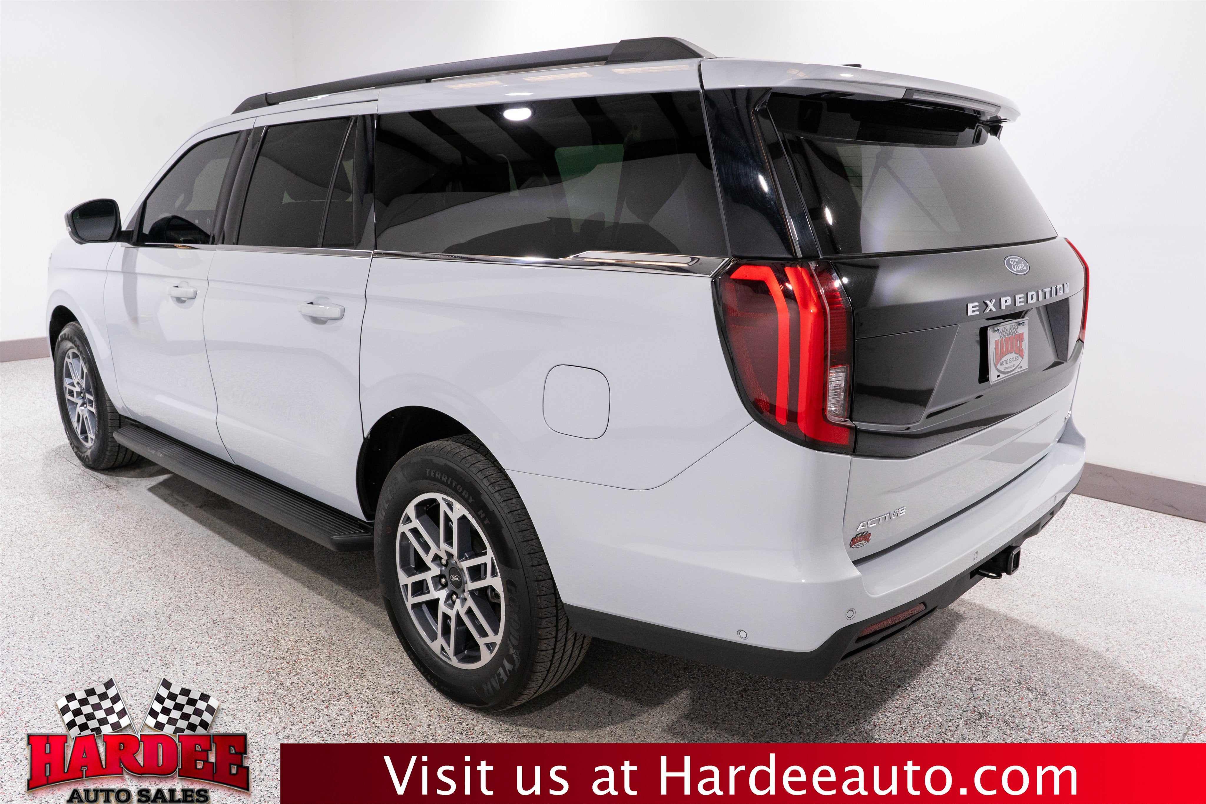 2025 Ford Expedition Max Active