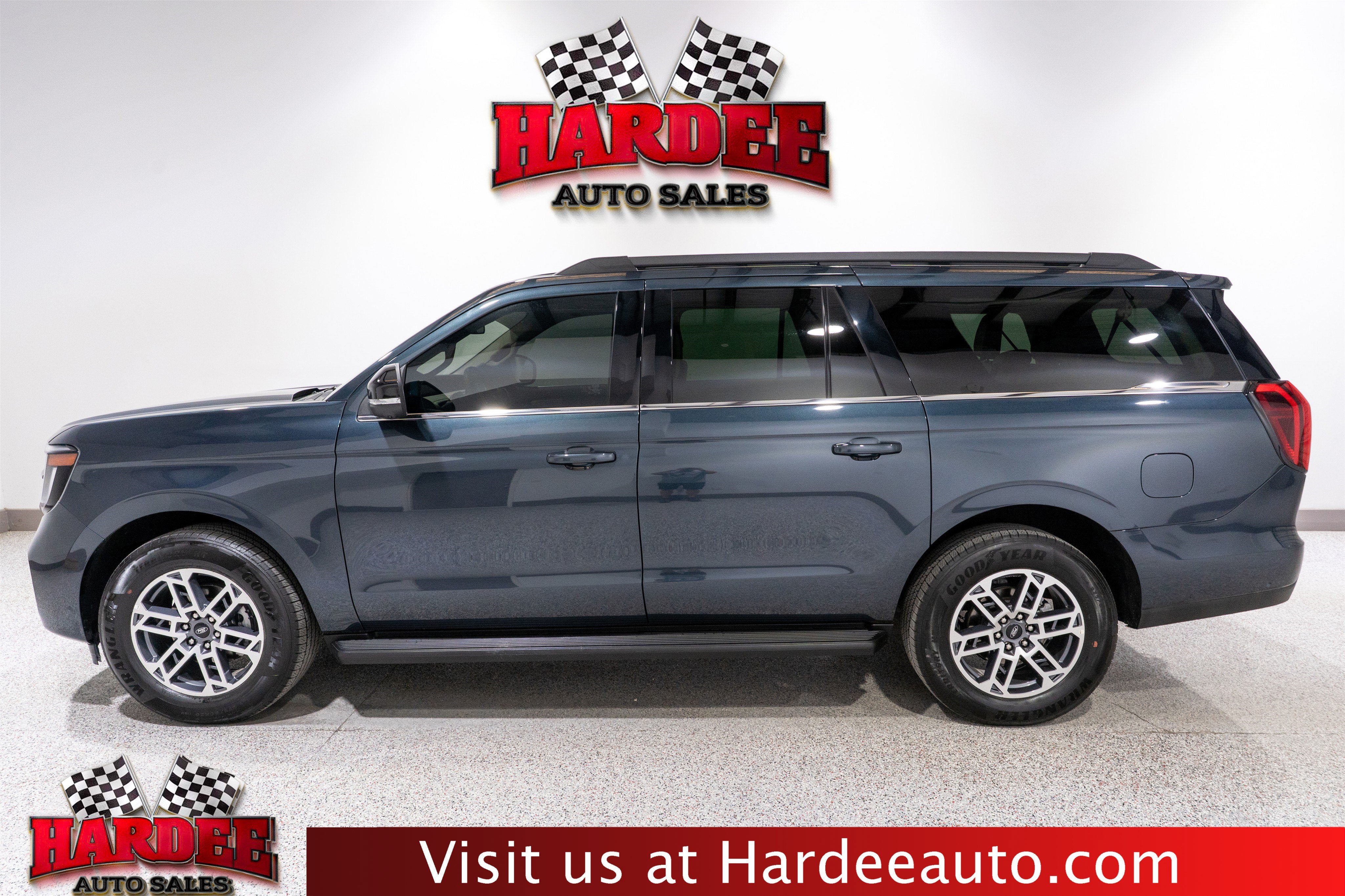 2025 Ford Expedition Max Active