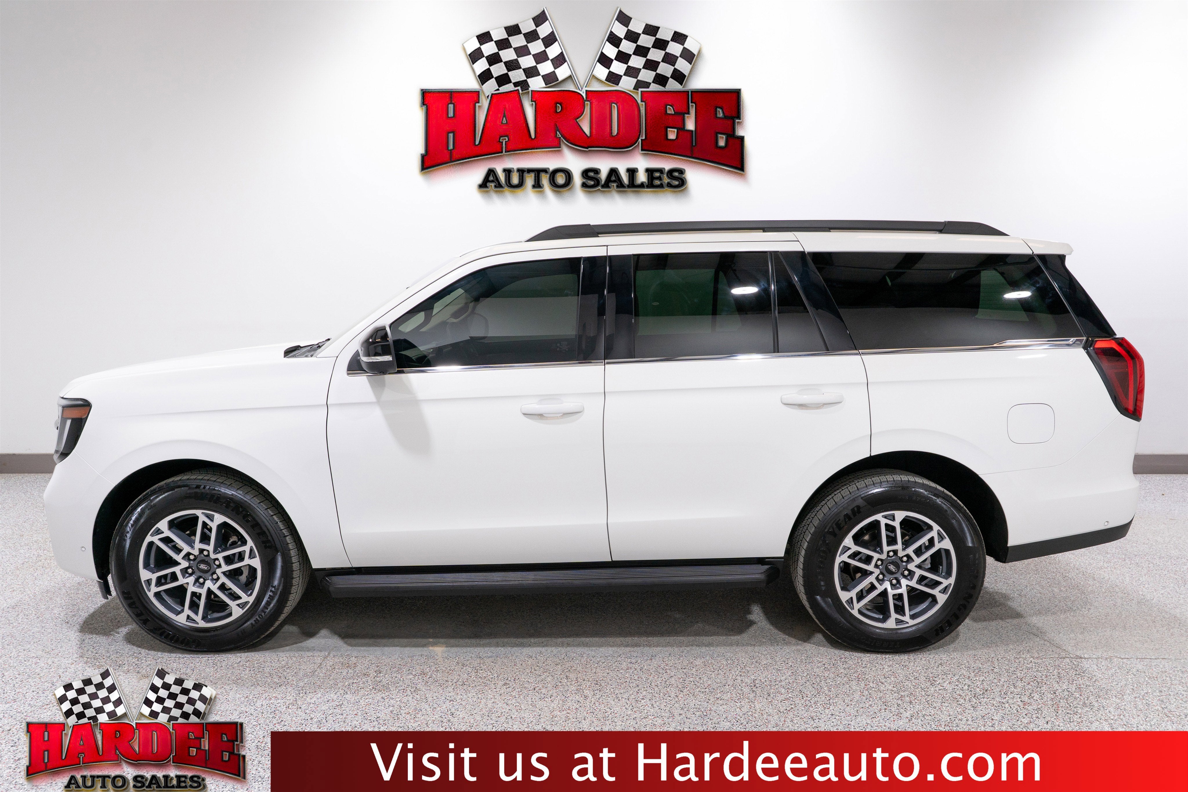 2025 Ford Expedition Active