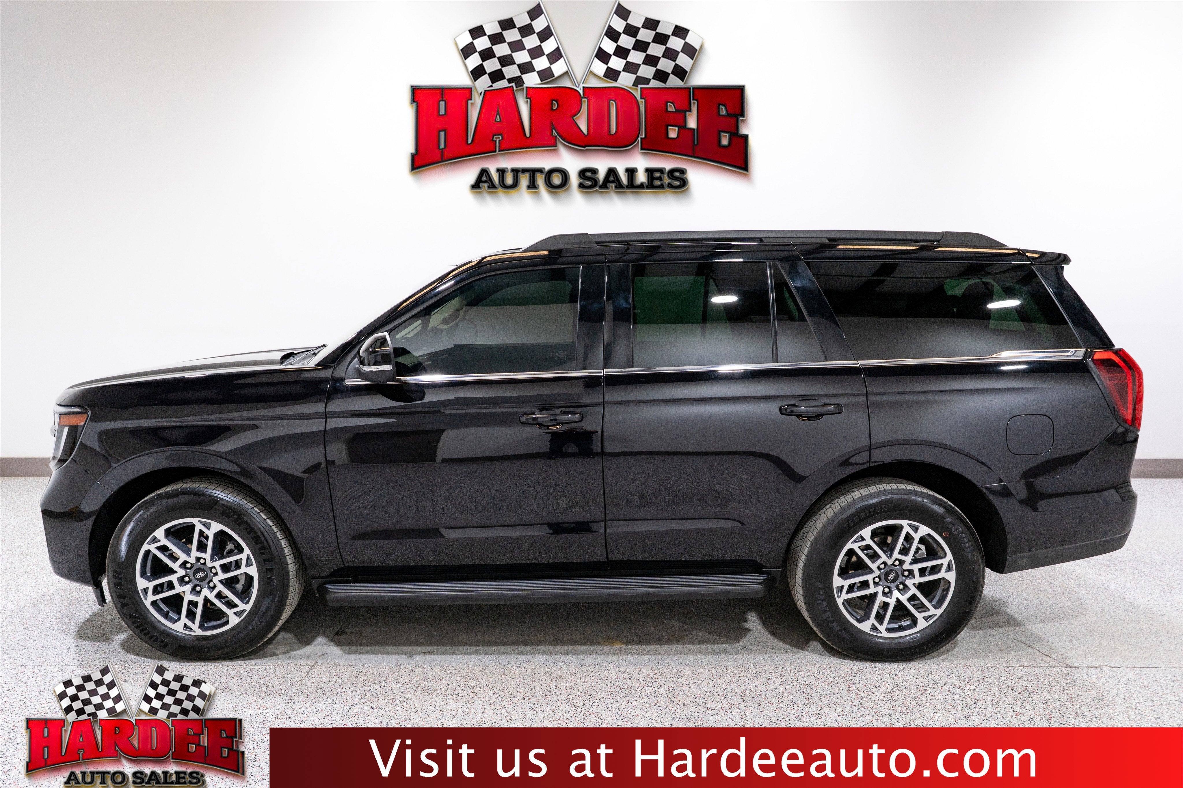 2025 Ford Expedition Active