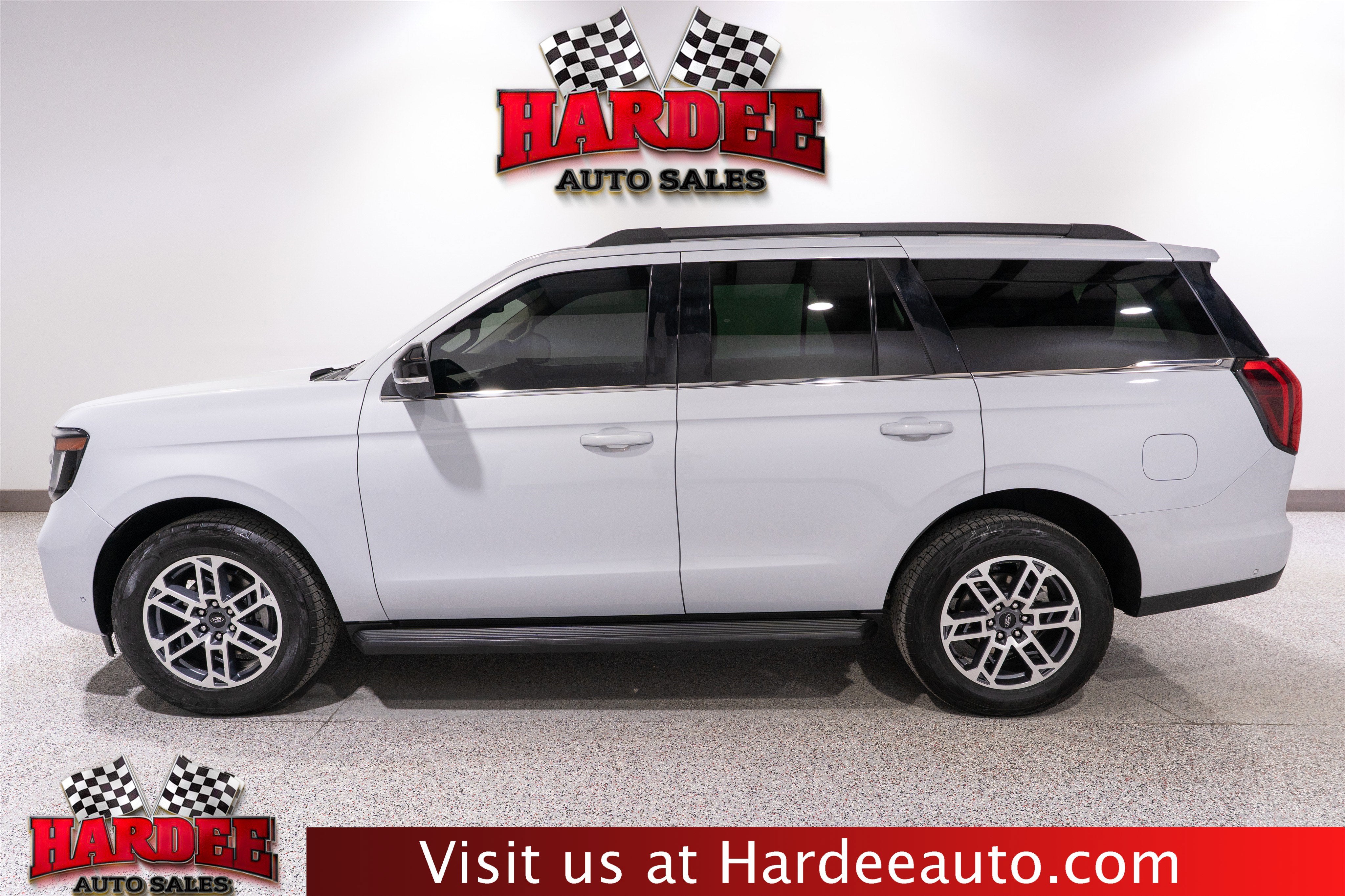 2025 Ford Expedition Active