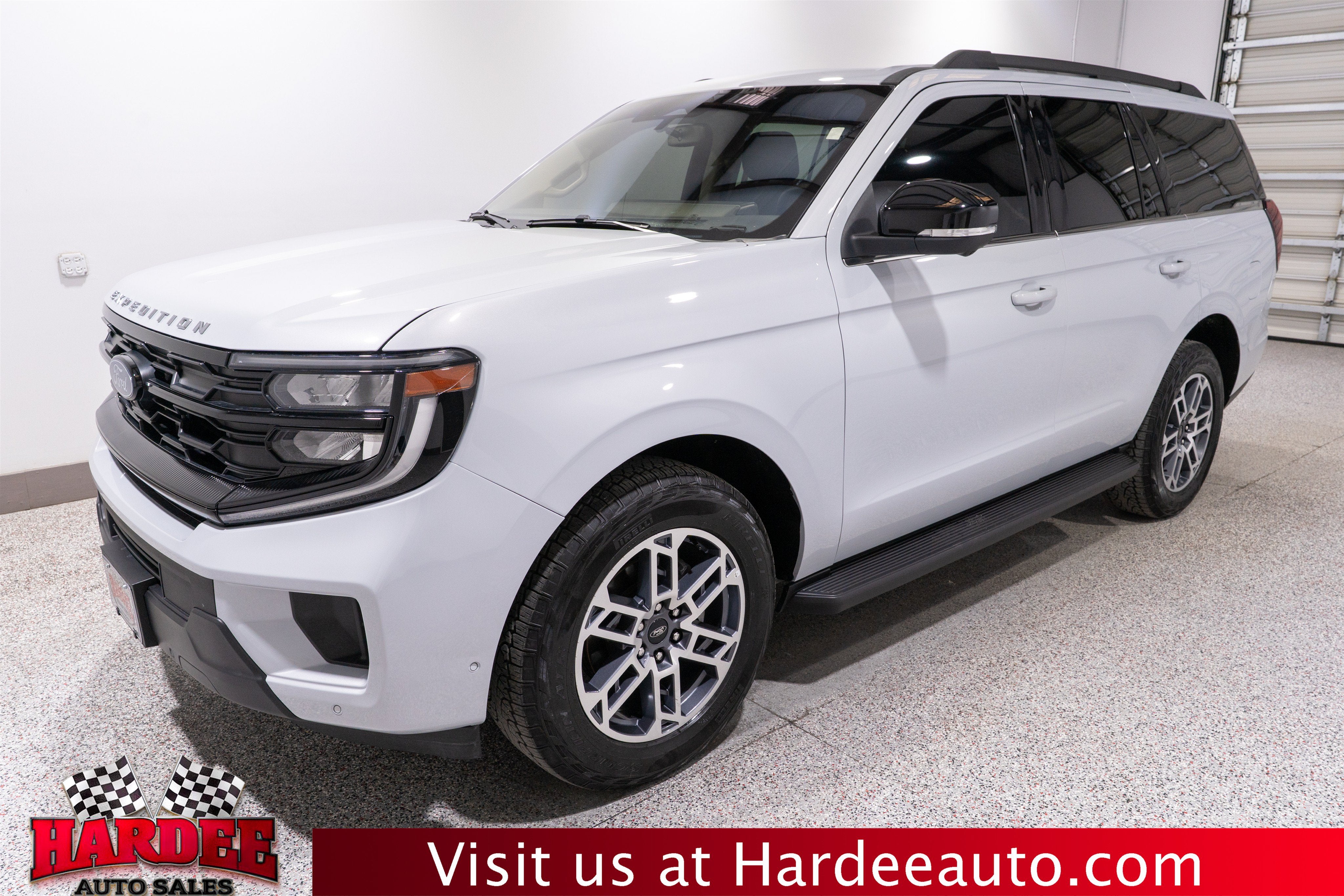 2025 Ford Expedition Active