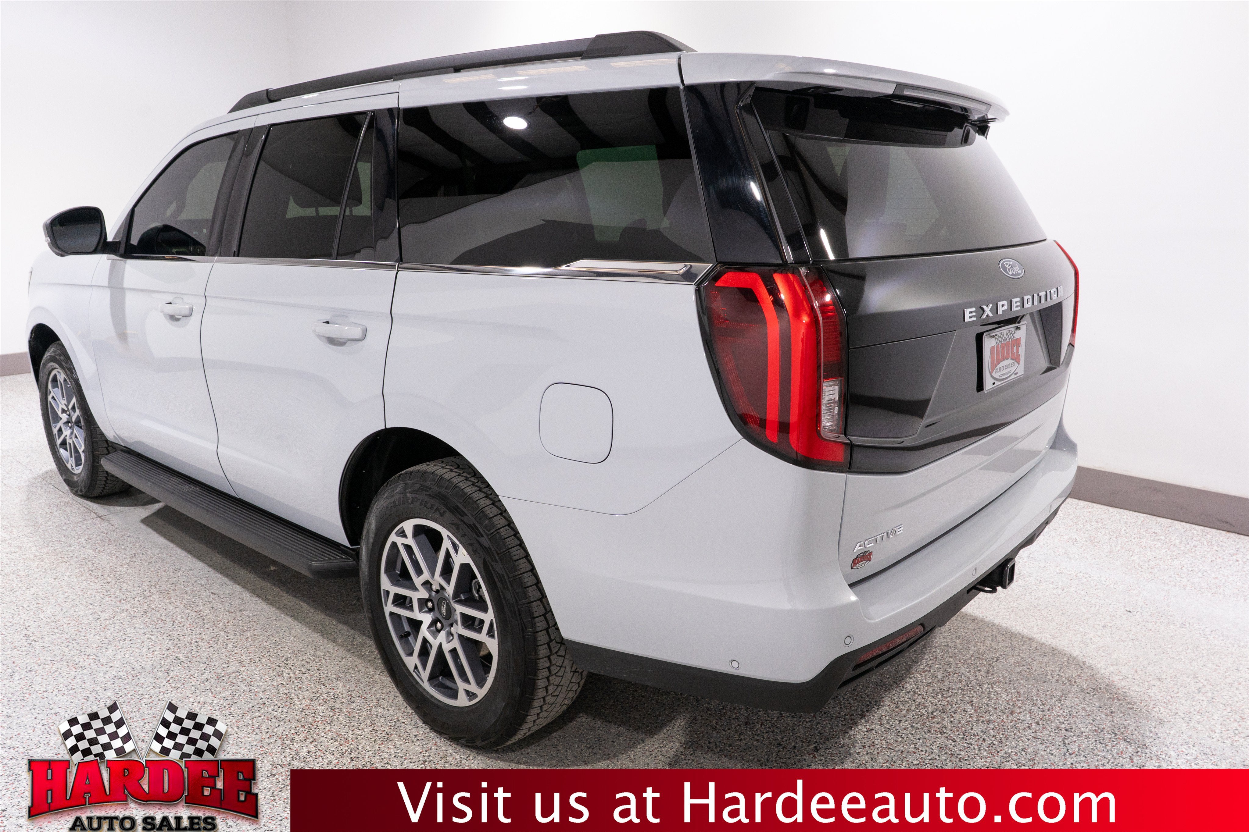 2025 Ford Expedition Active