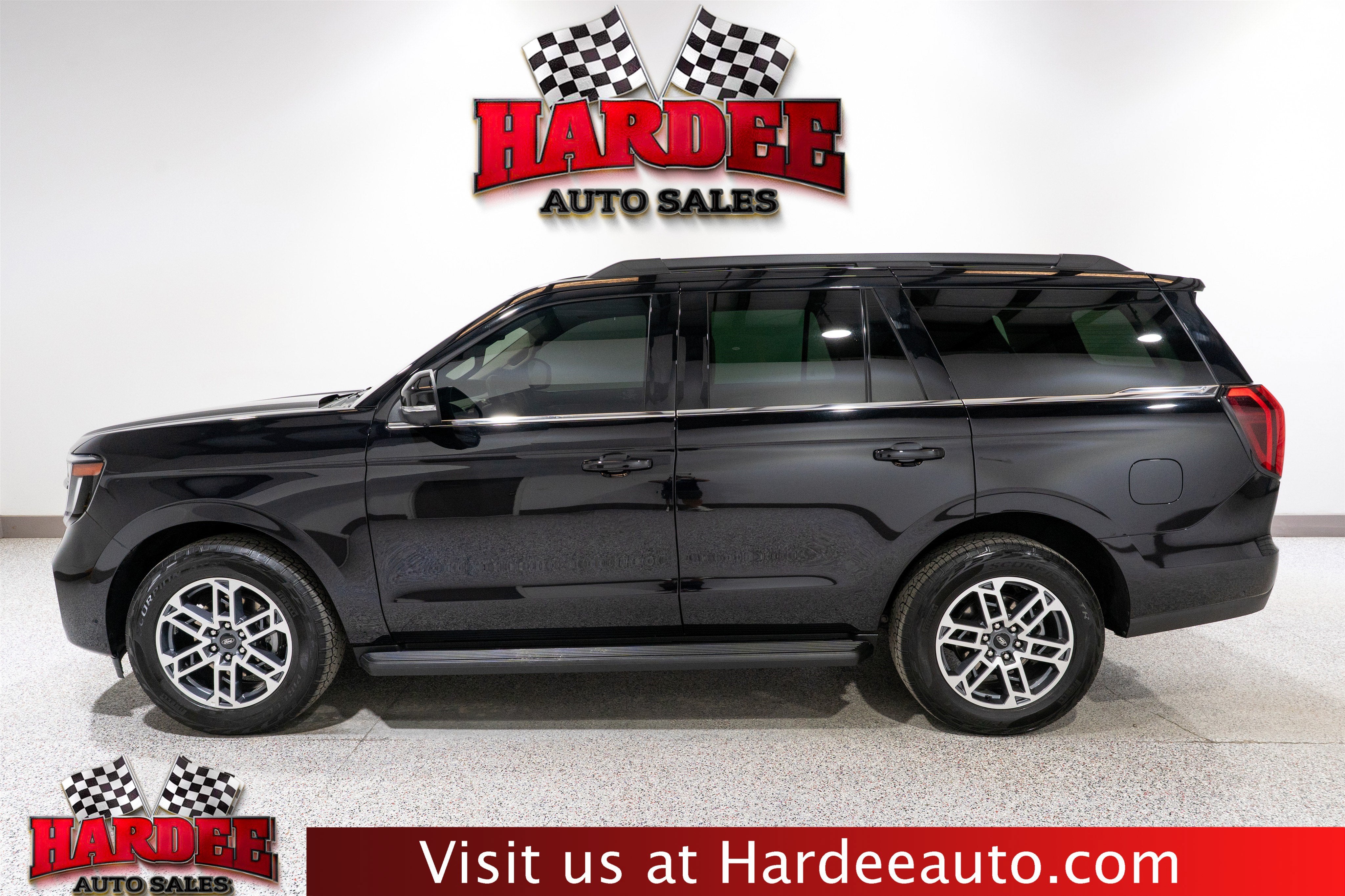 2025 Ford Expedition Active