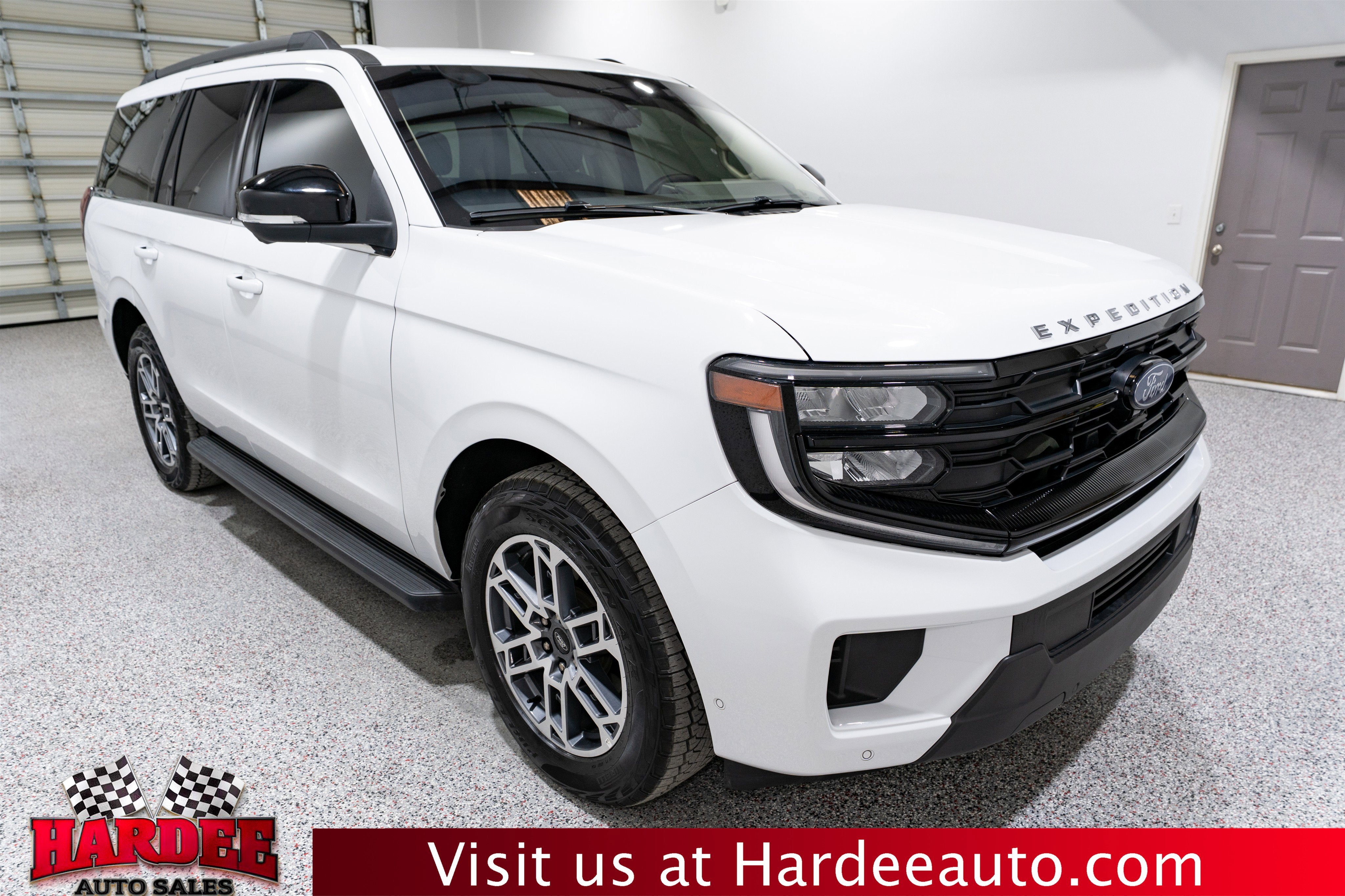 2025 Ford Expedition Active